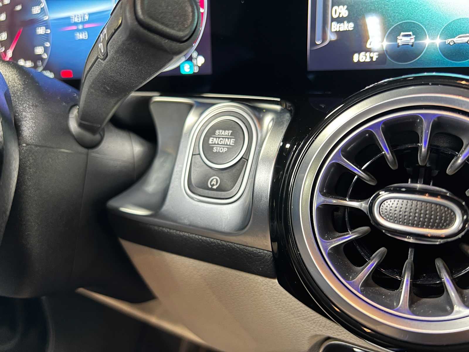 2025 Mercedes-Benz GLB 250 GLB 250