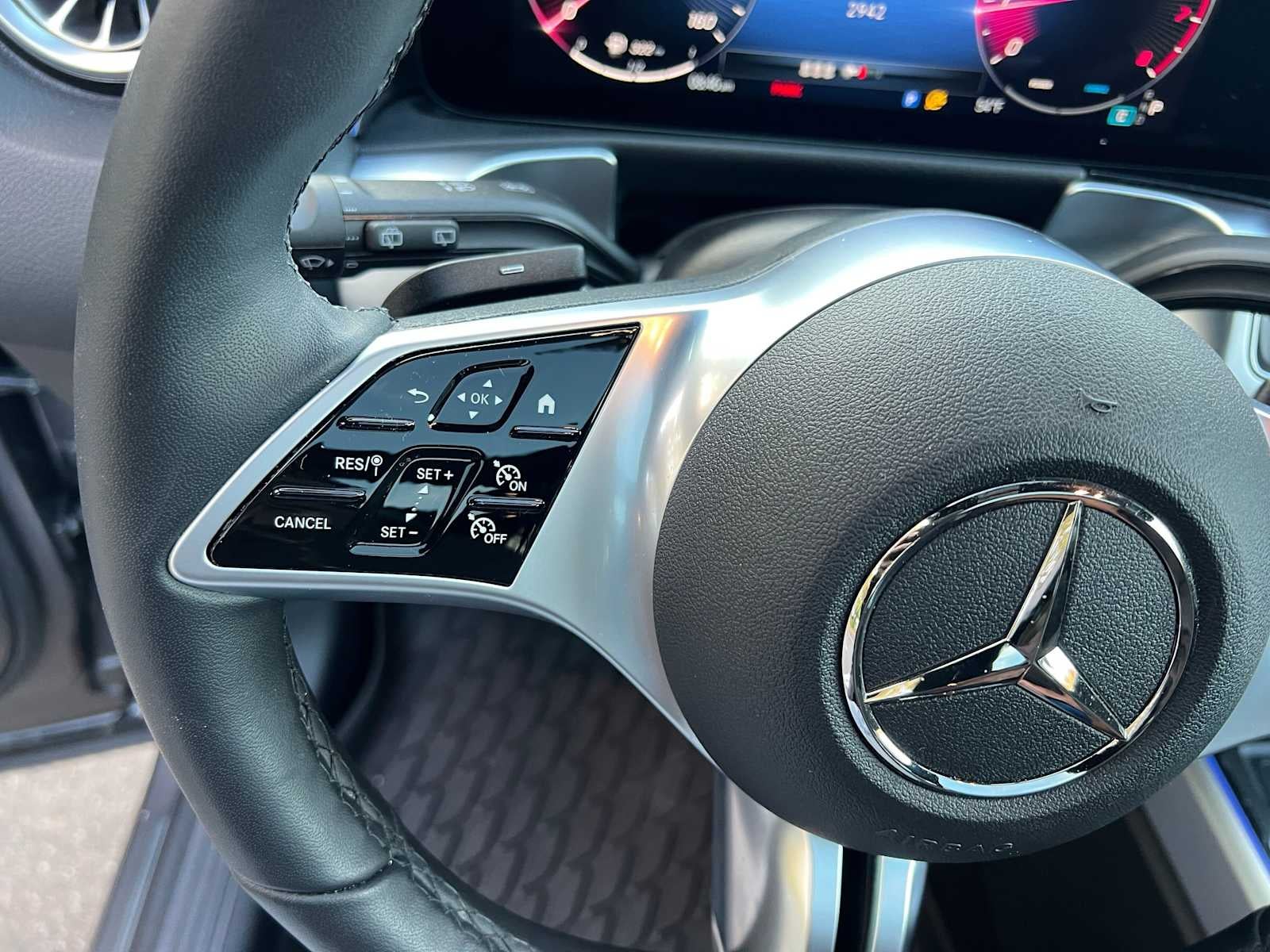2026 Mercedes-Benz GLB 250 4MATIC® SUV