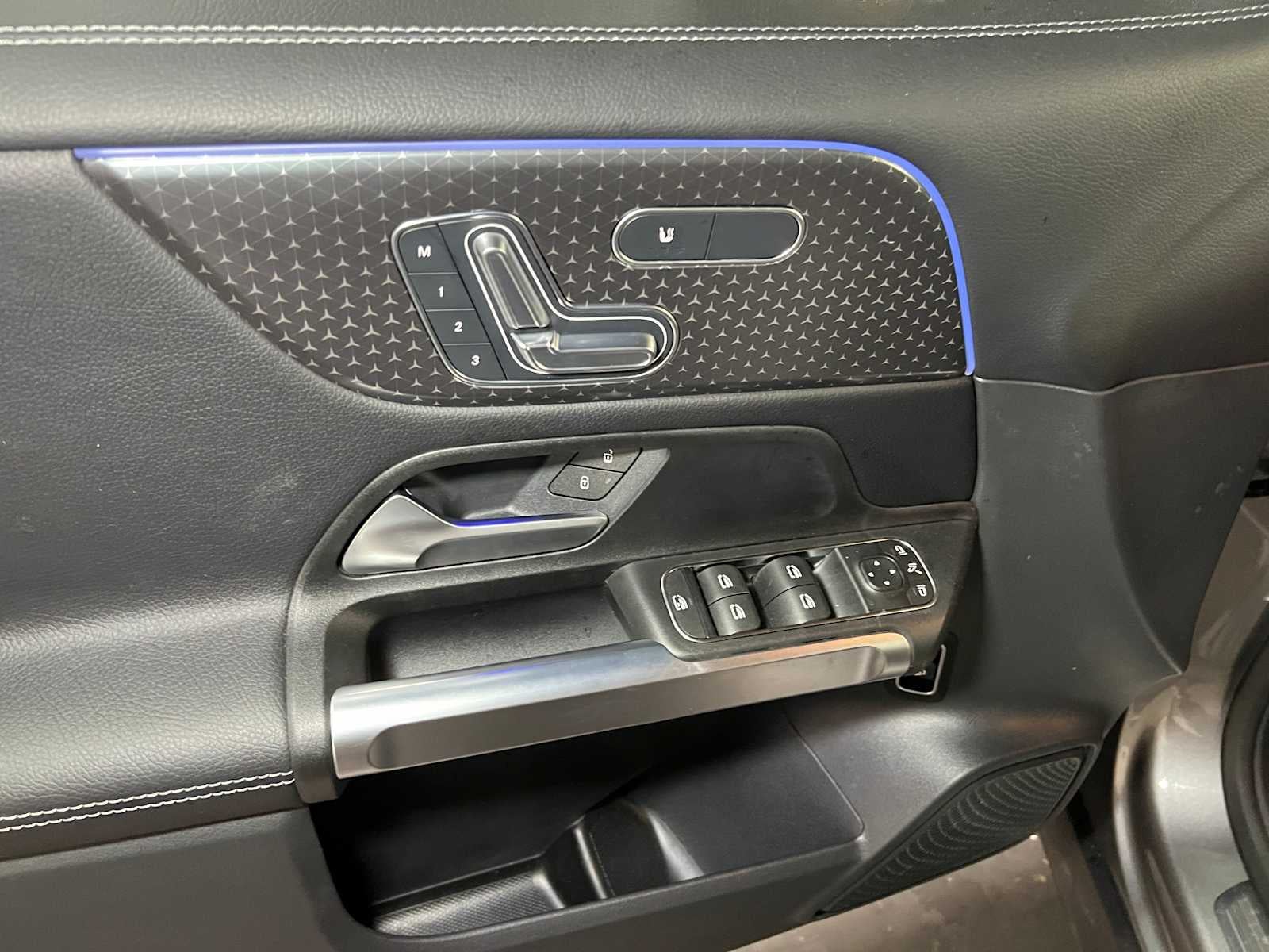 2025 Mercedes-Benz GLB 250 GLB 250