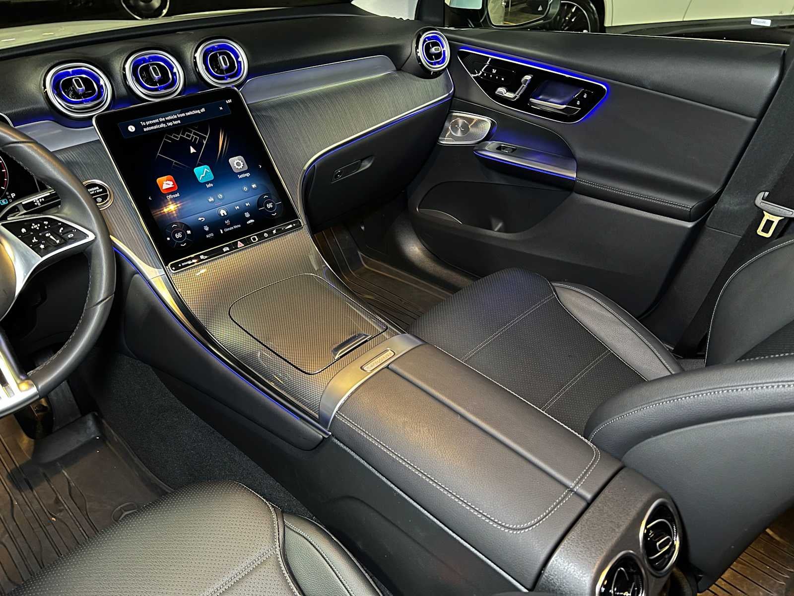 2025 Mercedes-Benz GLC GLC 300