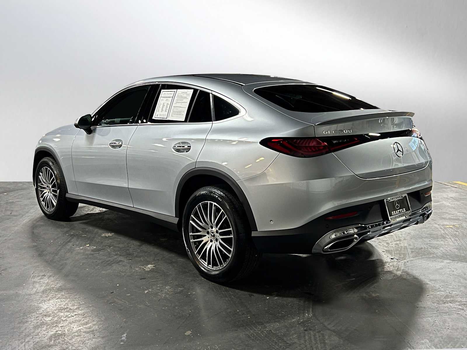 2025 Mercedes-Benz GLC 300 GLC 300