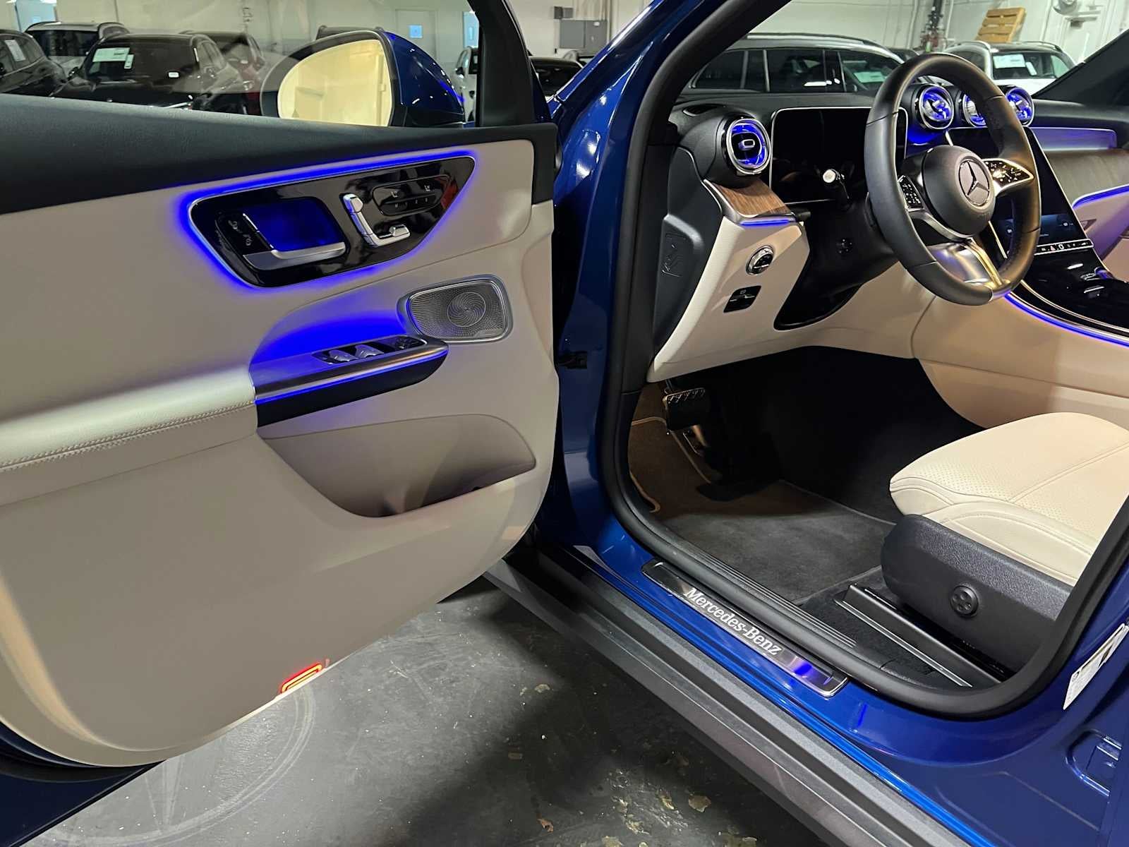 2025 Mercedes-Benz GLC 300 SUV