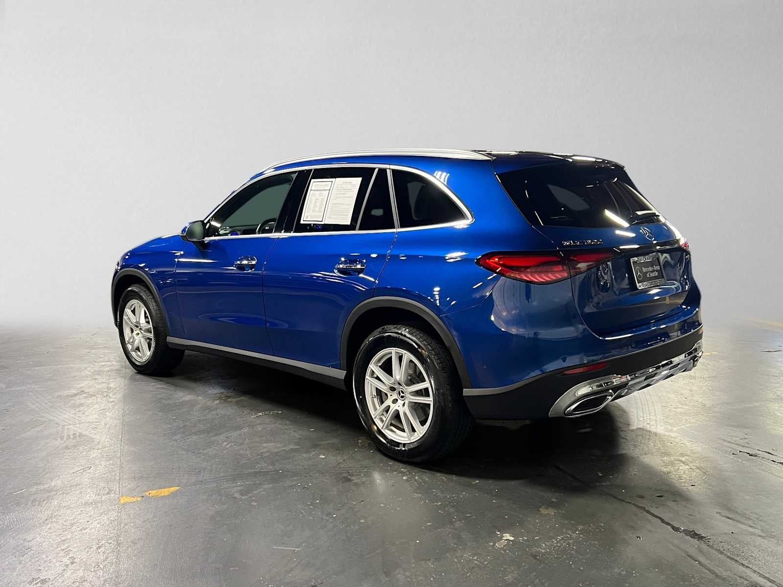 2025 Mercedes-Benz GLC 300 SUV