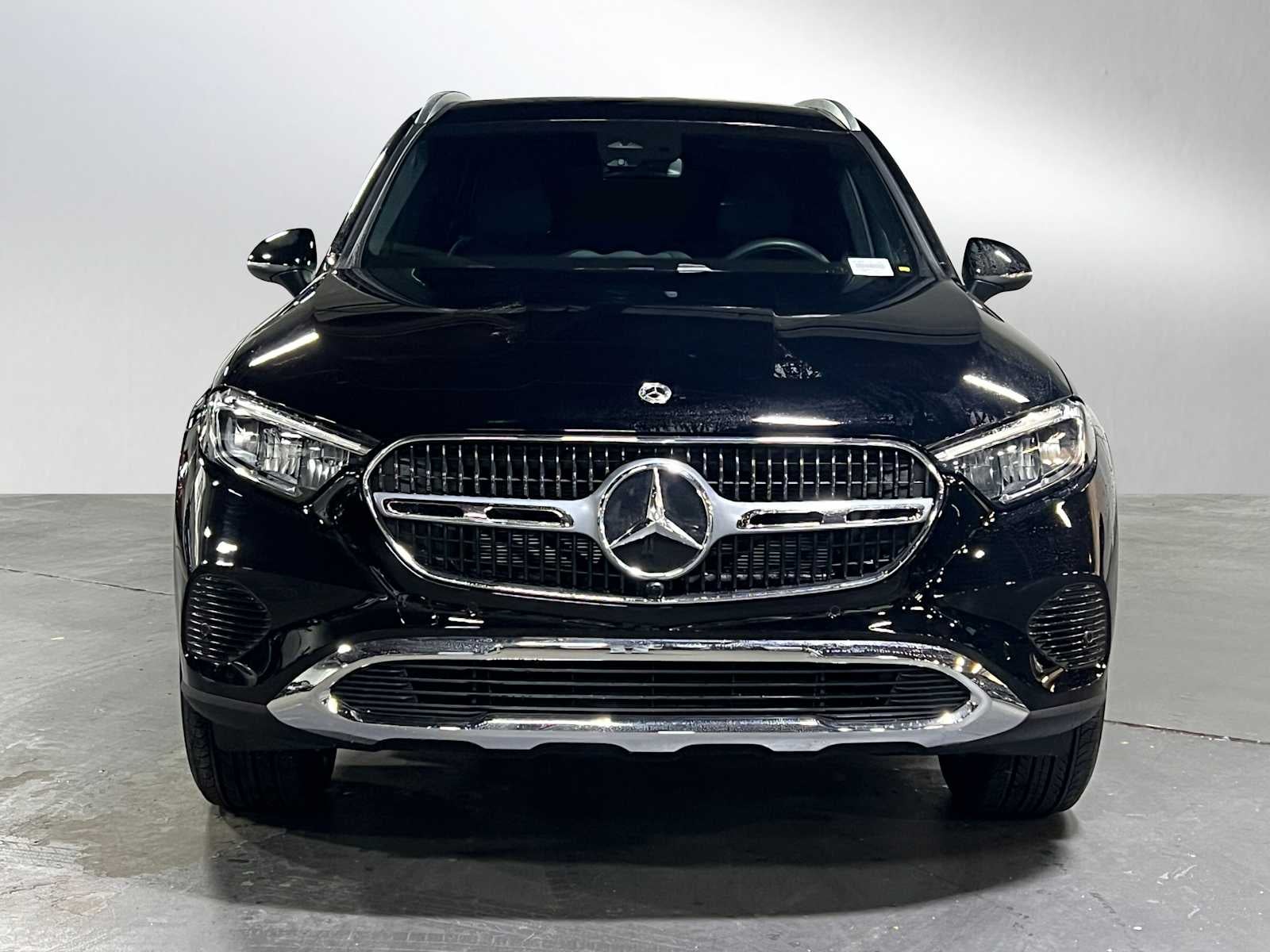 2025 Mercedes-Benz GLC 300 SUV