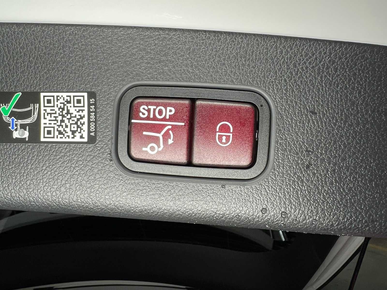 2025 Mercedes-Benz GLC 300 4MATIC® SUV