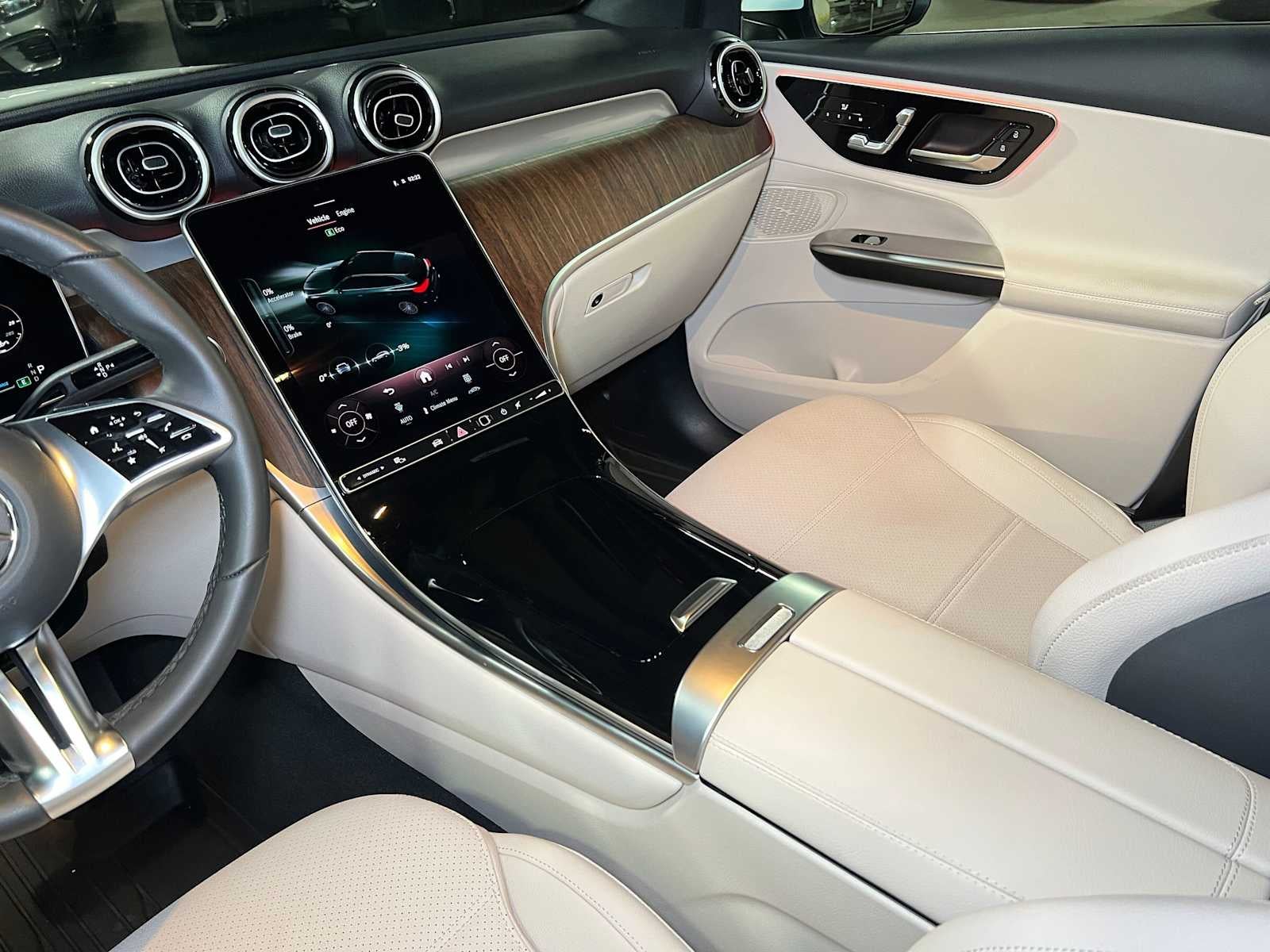 2026 Mercedes-Benz GLC 300 4MATIC® SUV