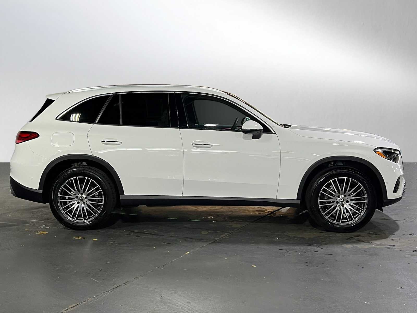 2025 Mercedes-Benz GLC GLC 300