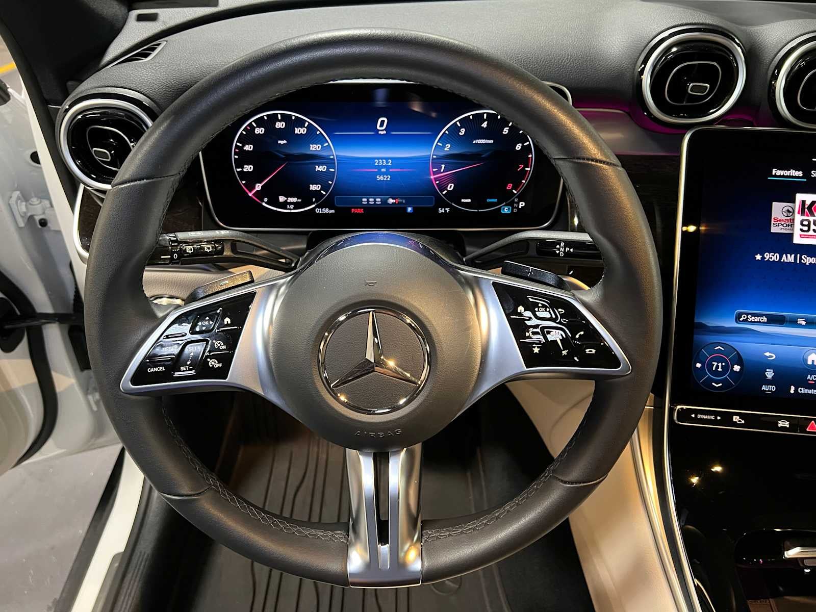 2025 Mercedes-Benz GLC GLC 300