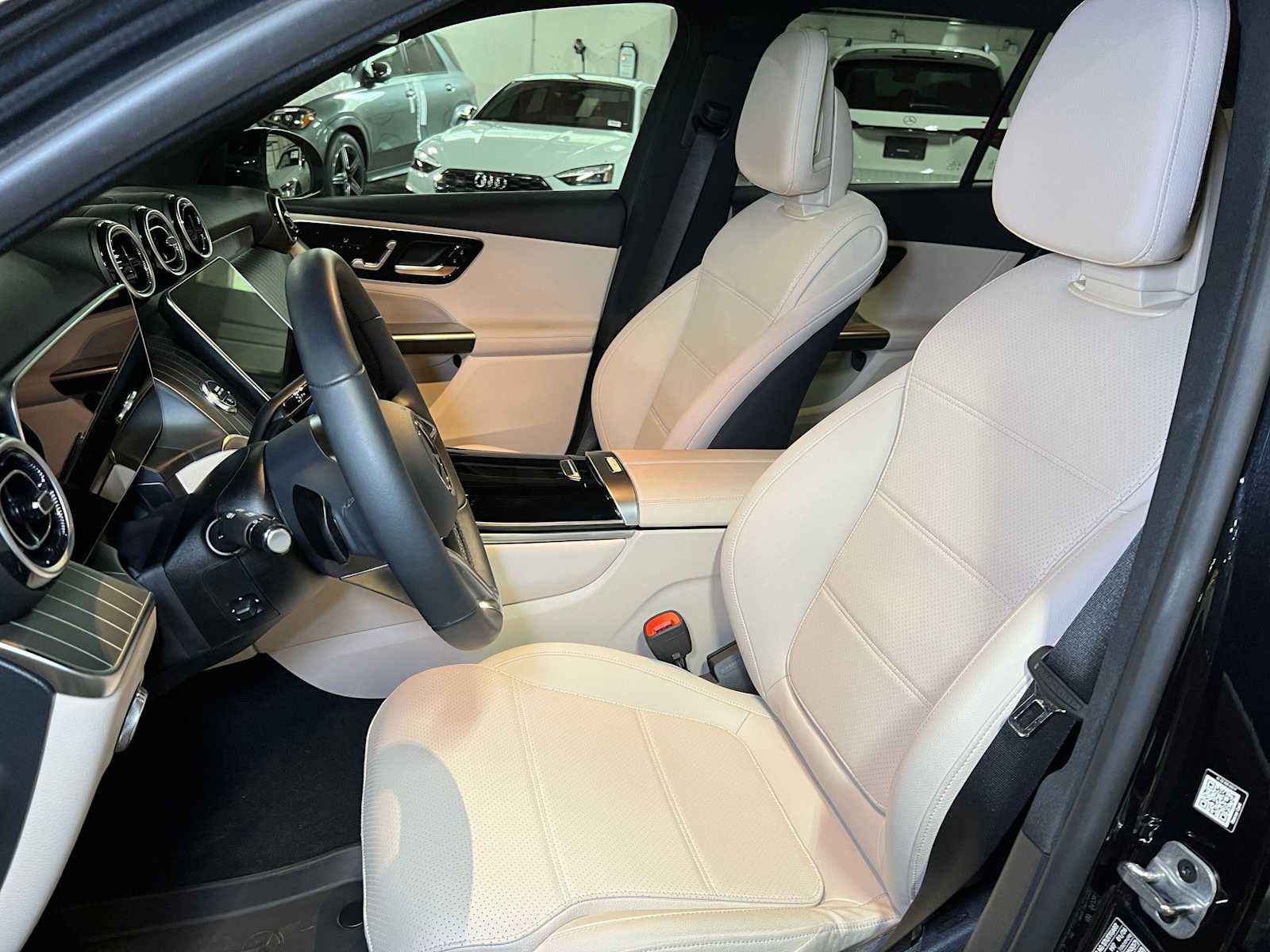2026 Mercedes-Benz GLC 300 4MATIC® SUV