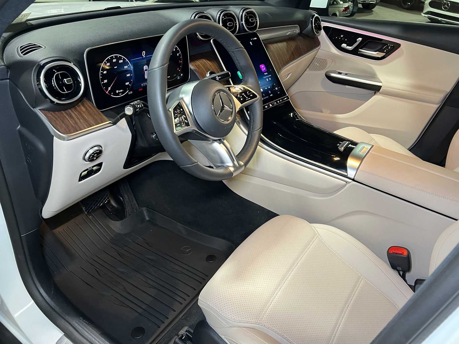 2026 Mercedes-Benz GLC 300 4MATIC® SUV