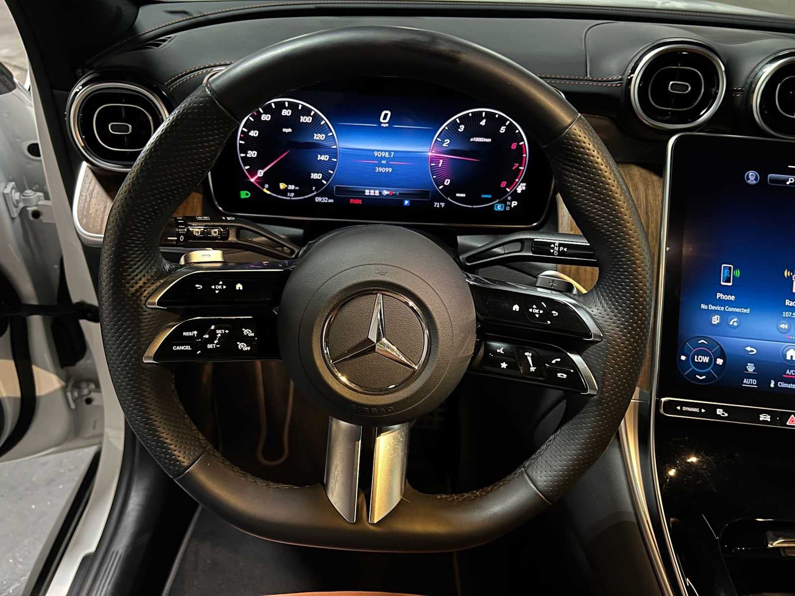 2024 Mercedes-Benz GLC 300 4MATIC® SUV