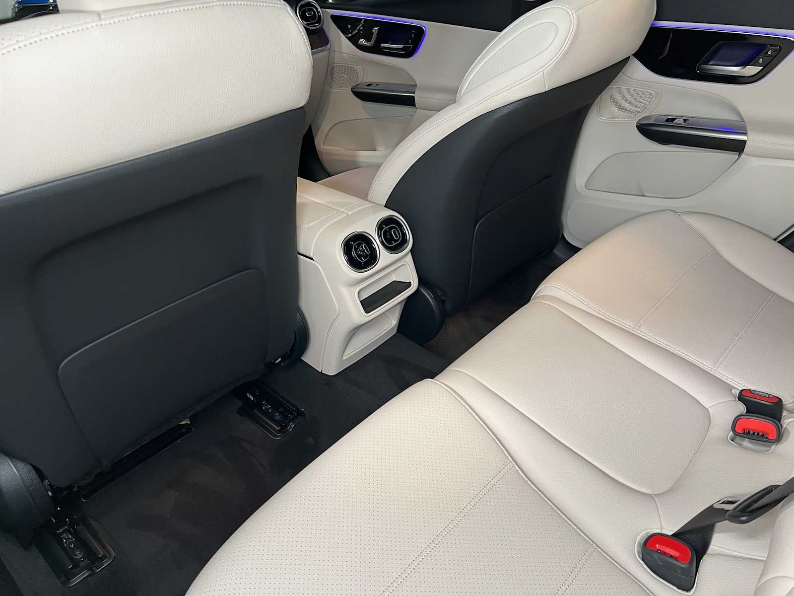 2025 Mercedes-Benz GLC 300 4MATIC® SUV