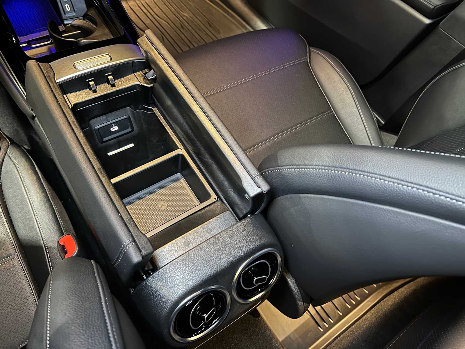 2025 Mercedes-Benz GLC GLC 300