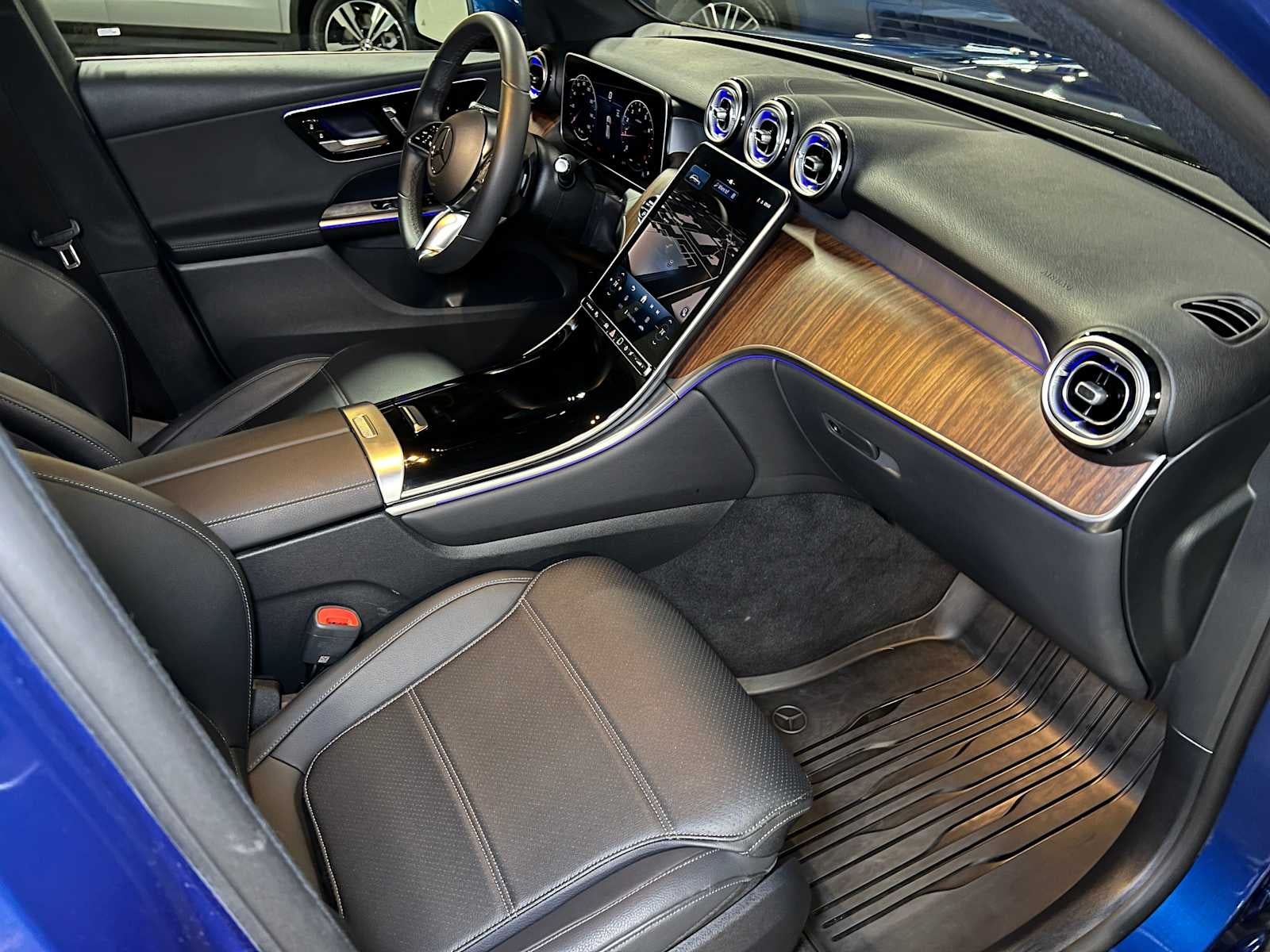 2025 Mercedes-Benz GLC 300 GLC 300