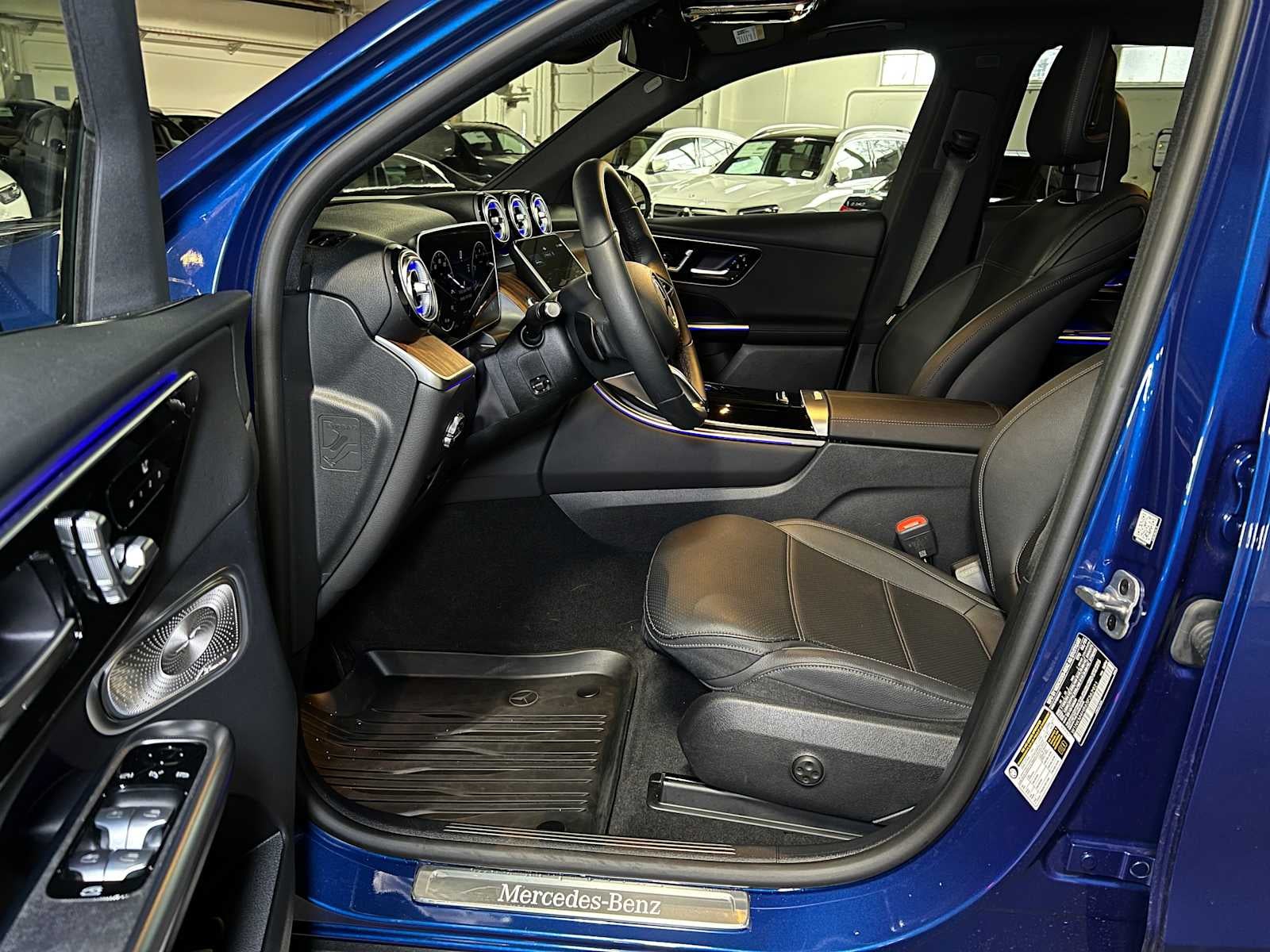 2025 Mercedes-Benz GLC 300 GLC 300