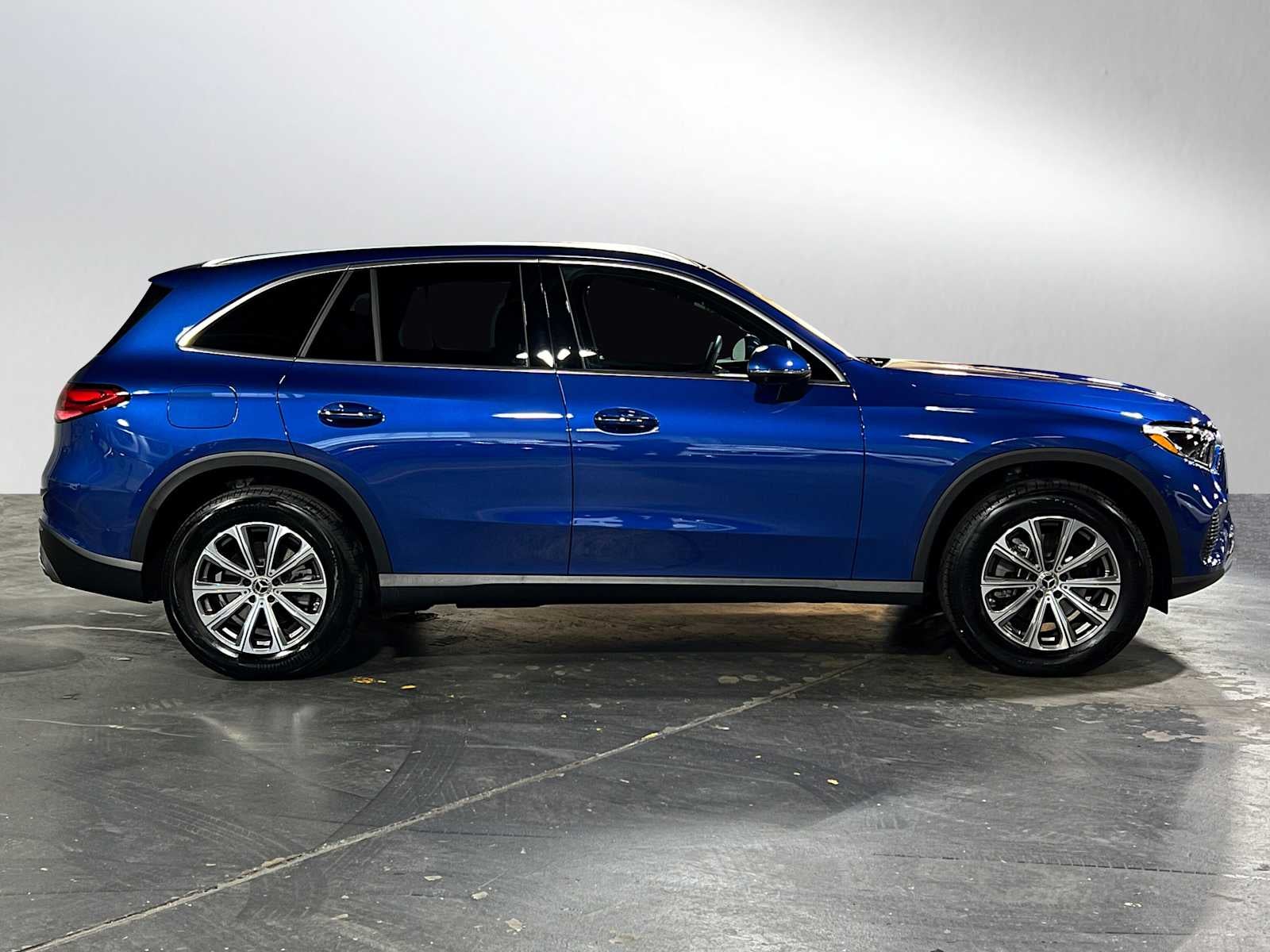 2025 Mercedes-Benz GLC 300 GLC 300