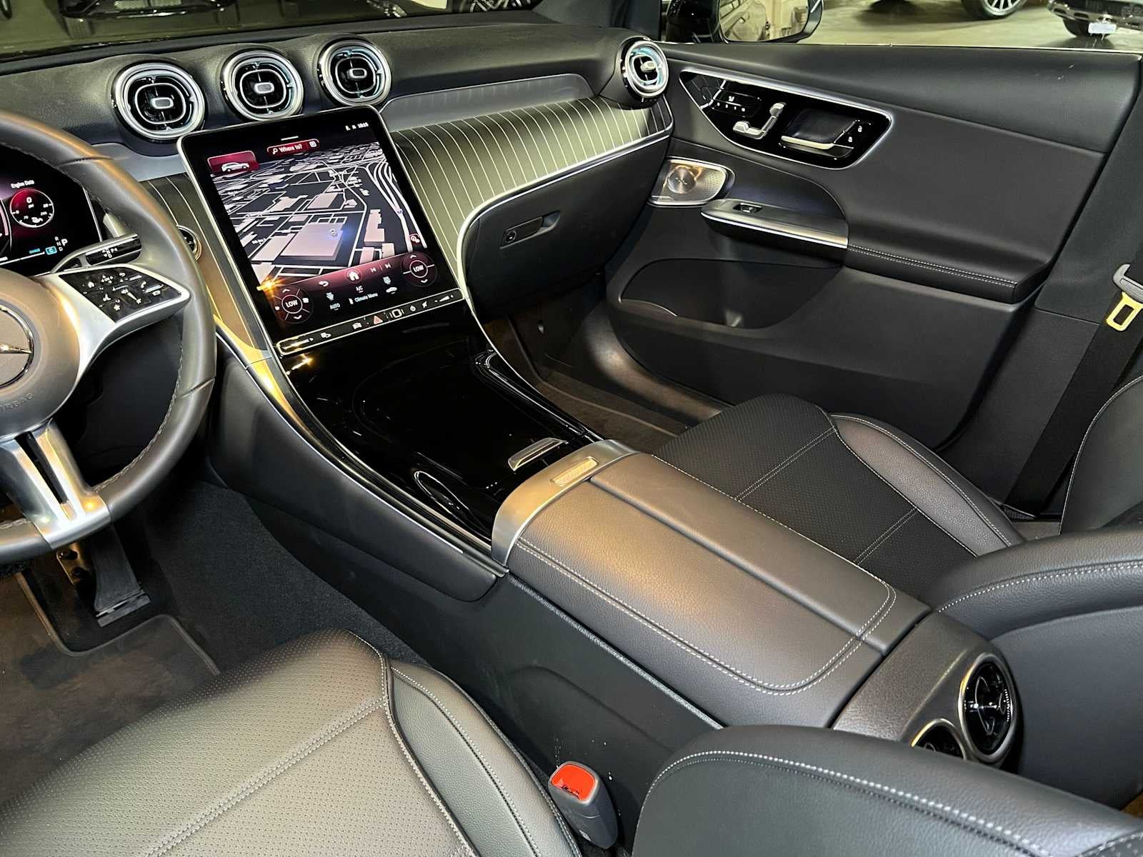 2026 Mercedes-Benz GLC 300 4MATIC® SUV