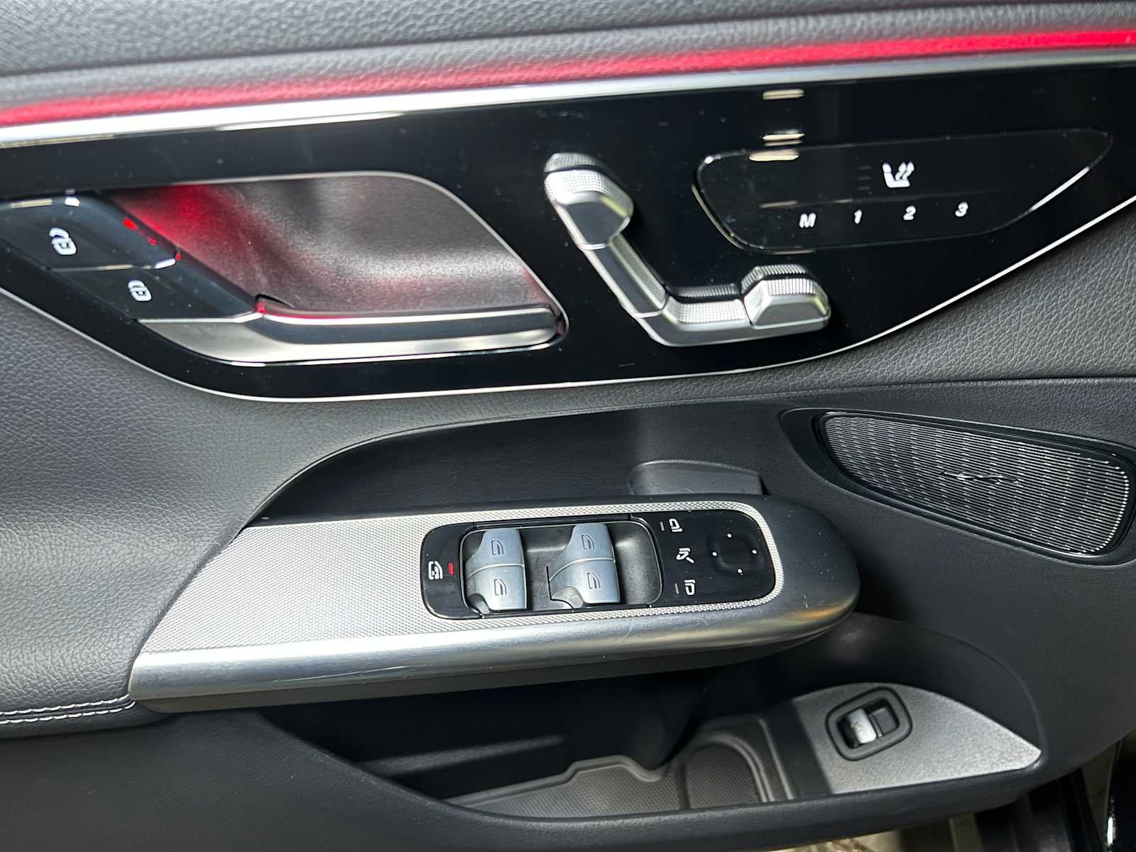 2025 Mercedes-Benz GLC GLC 300