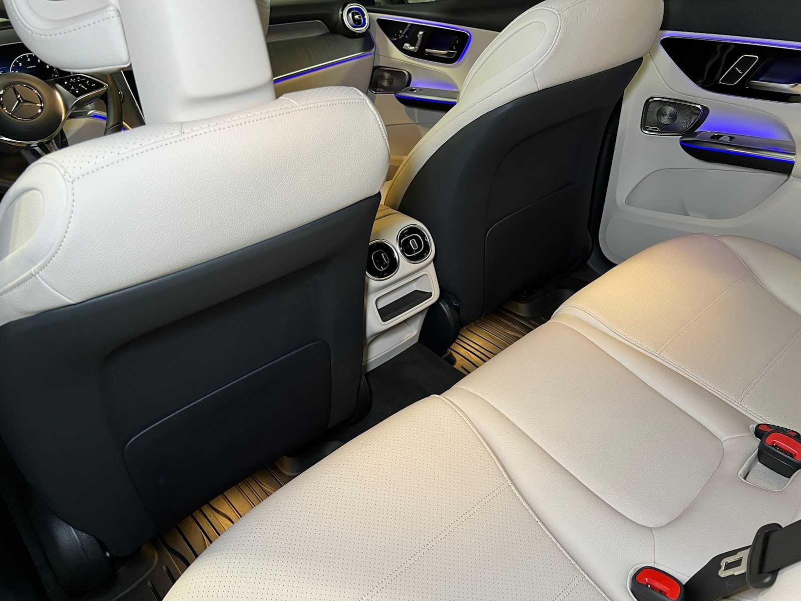 2025 Mercedes-Benz GLC GLC 300