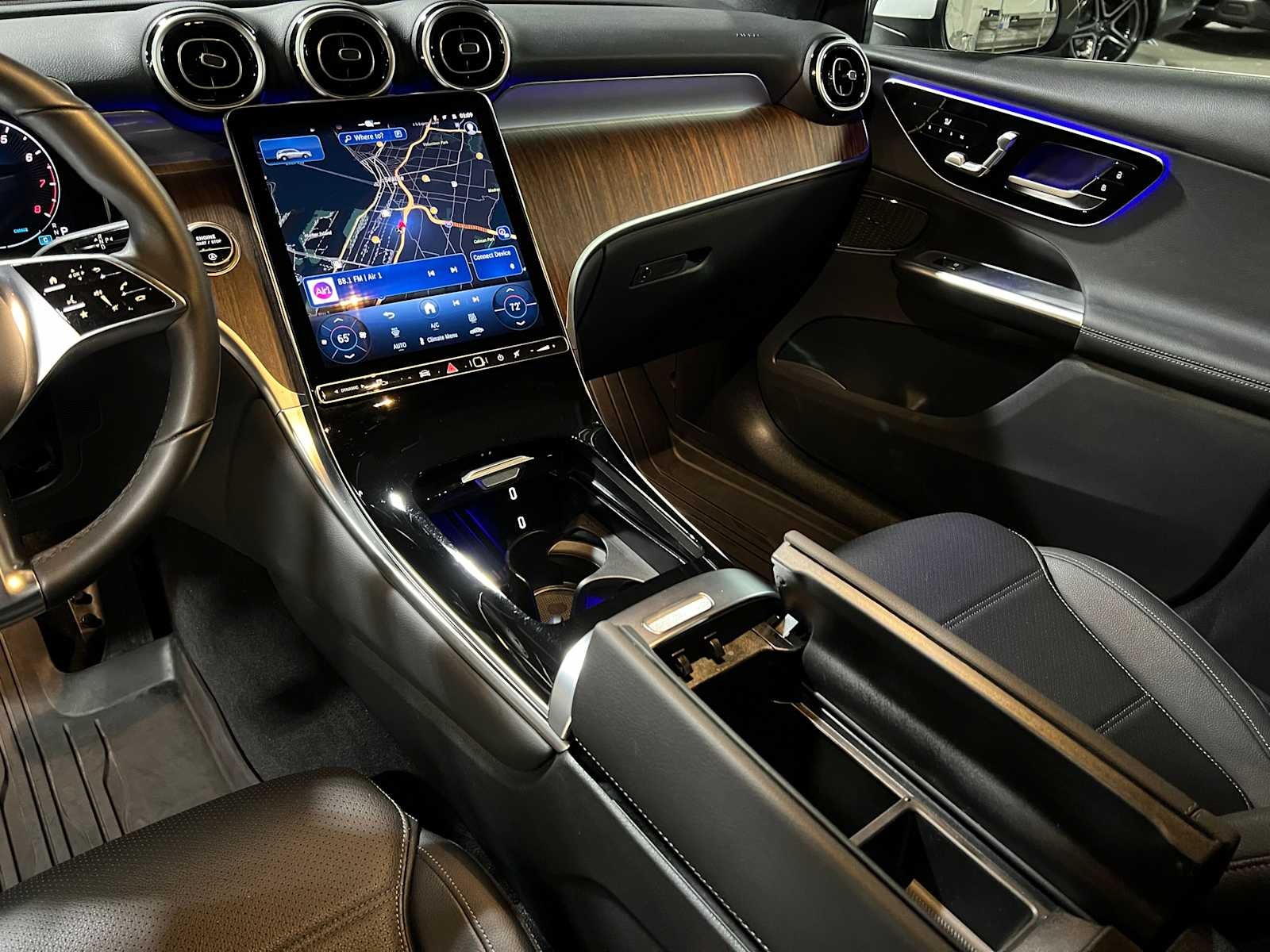 2025 Mercedes-Benz GLC GLC 300