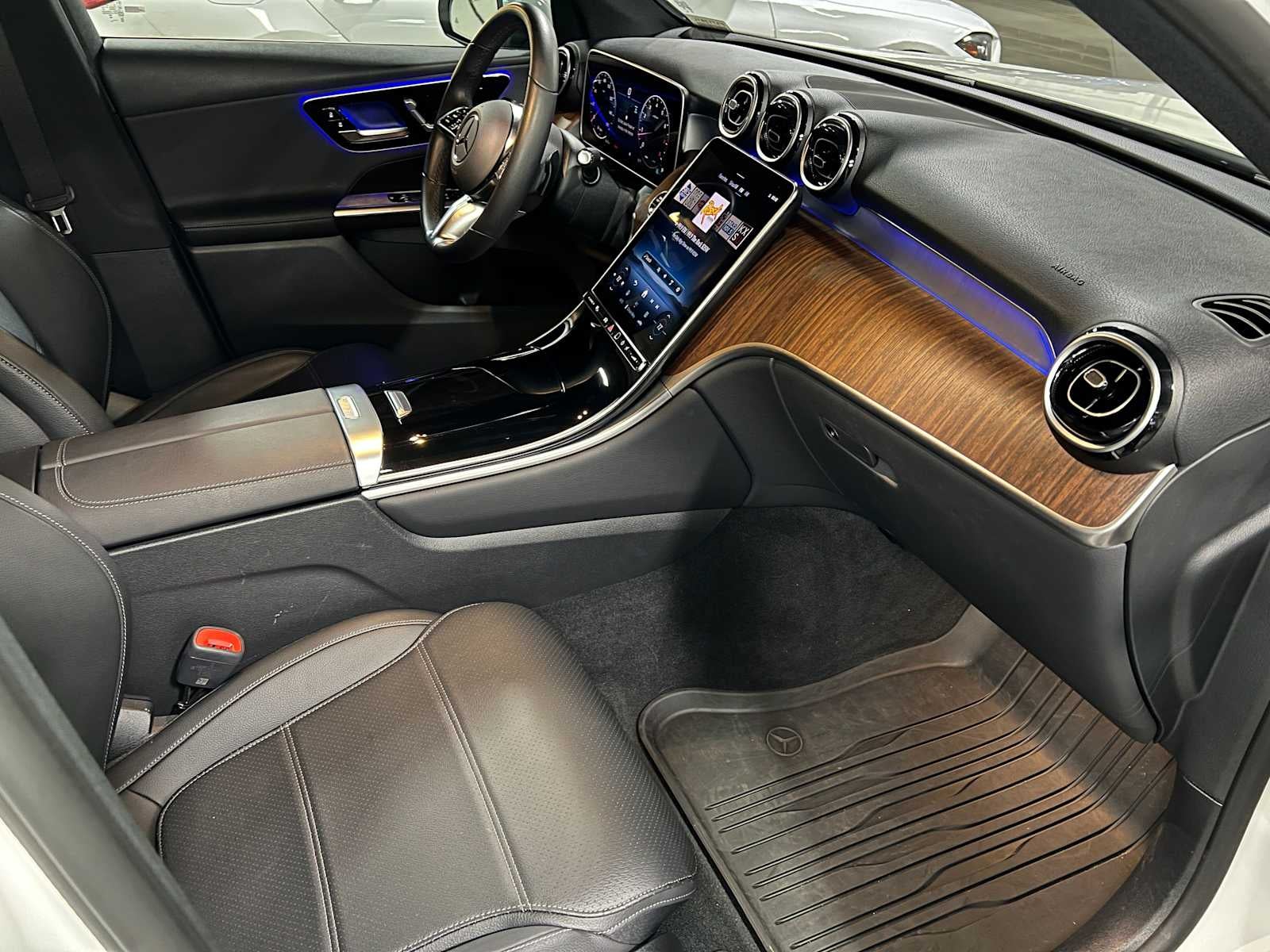 2025 Mercedes-Benz GLC 300 4MATIC® SUV