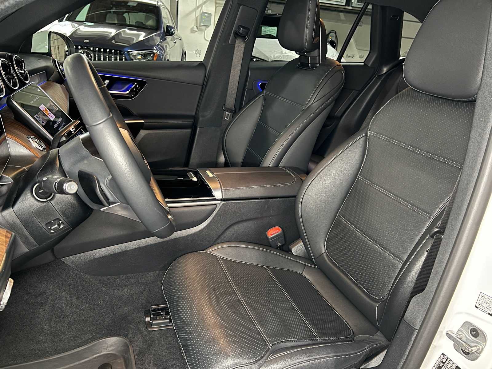 2025 Mercedes-Benz GLC 300 4MATIC® SUV