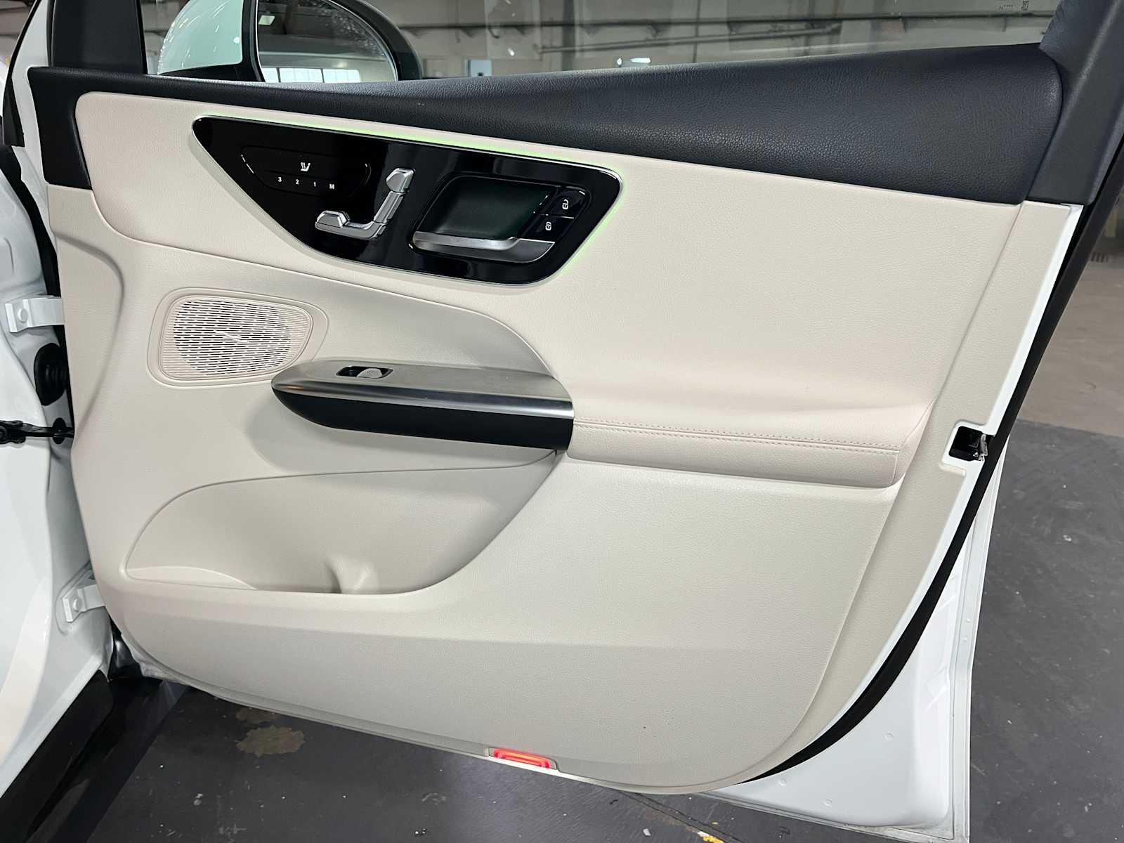 2025 Mercedes-Benz GLC 300 4MATIC® SUV