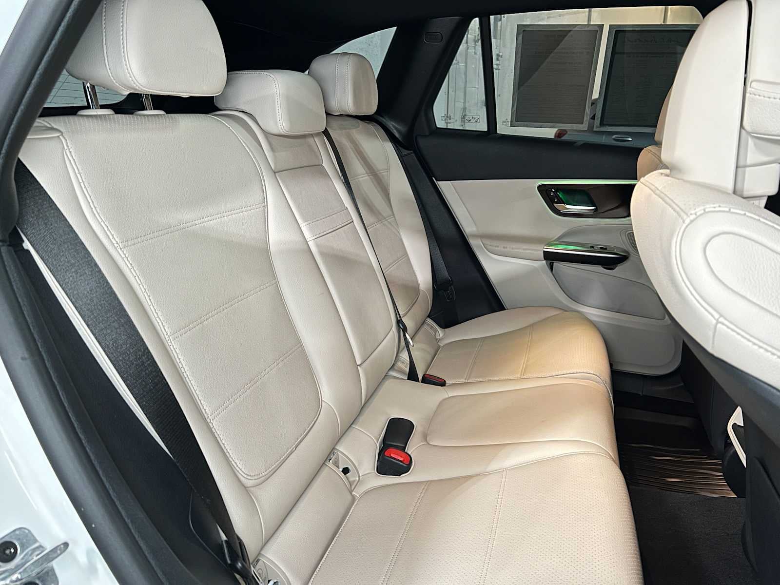 2025 Mercedes-Benz GLC 300 4MATIC® SUV