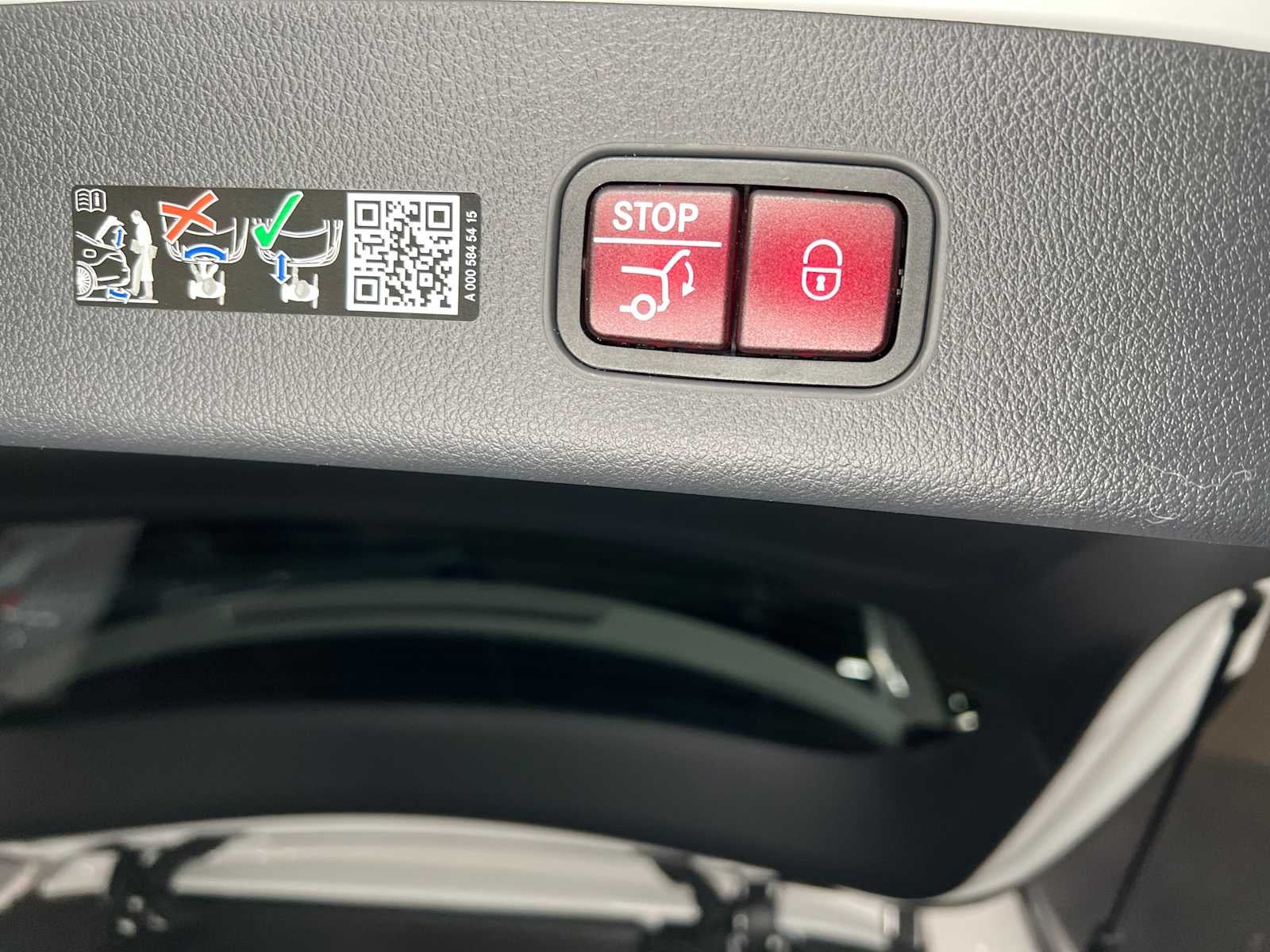 2025 Mercedes-Benz GLC 300 4MATIC® SUV