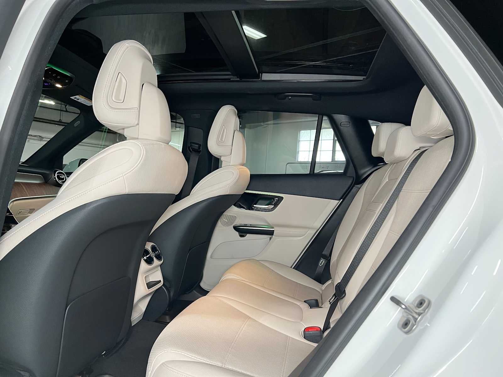 2025 Mercedes-Benz GLC 300 4MATIC® SUV