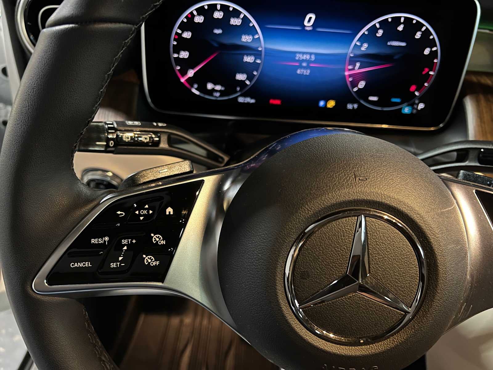 2025 Mercedes-Benz GLC 300 4MATIC® SUV