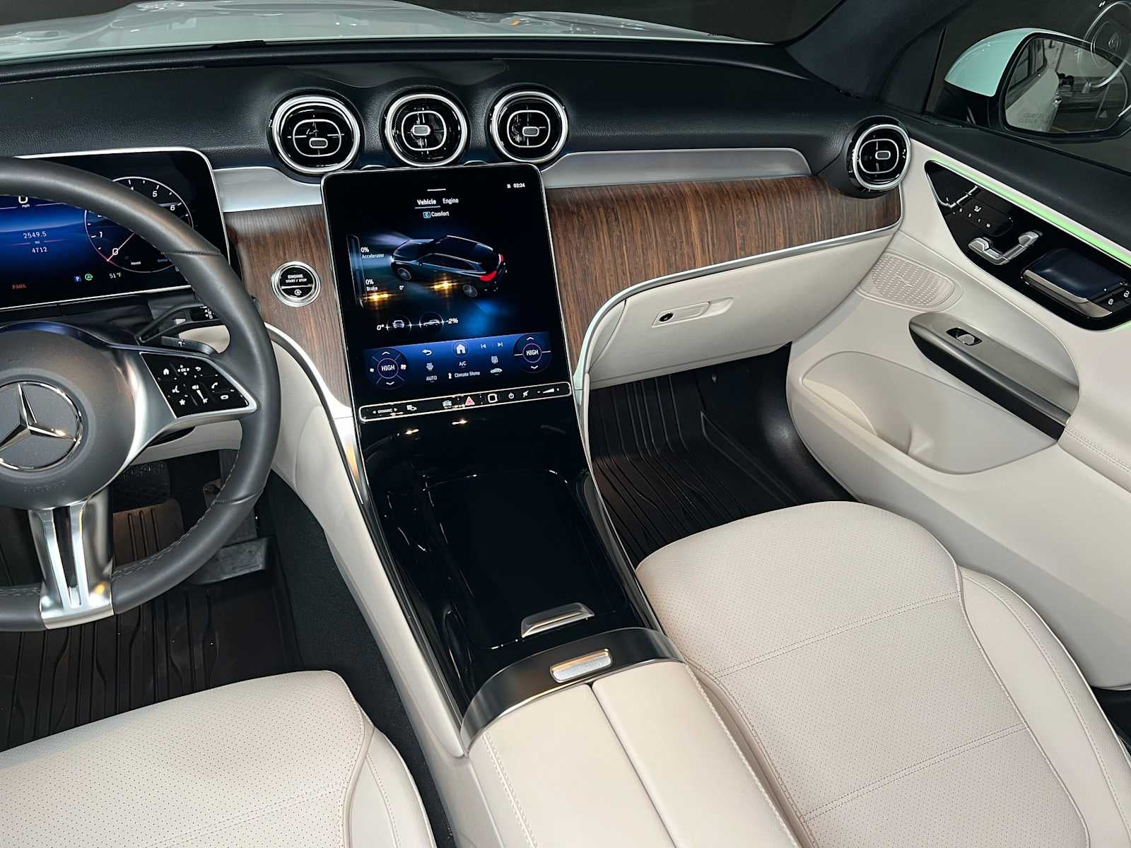 2025 Mercedes-Benz GLC 300 4MATIC® SUV