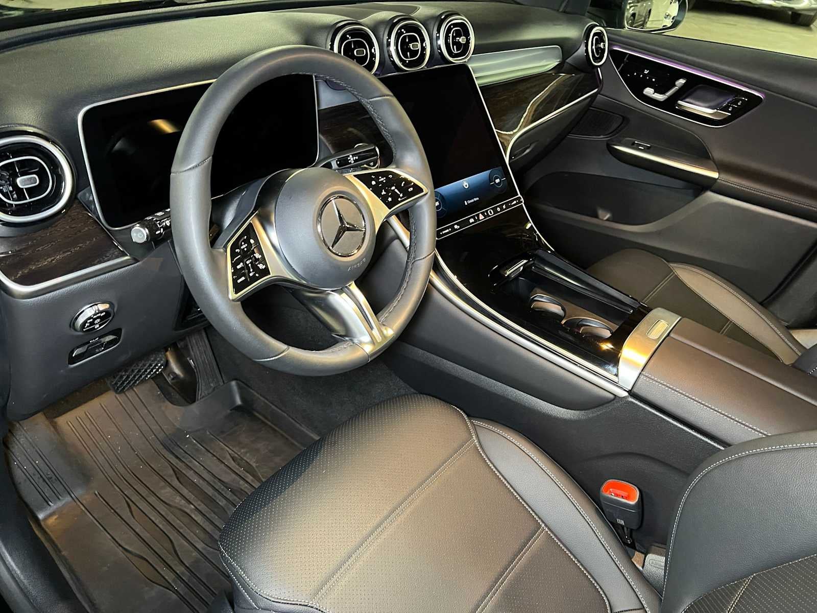 2026 Mercedes-Benz GLC 300 4MATIC® SUV