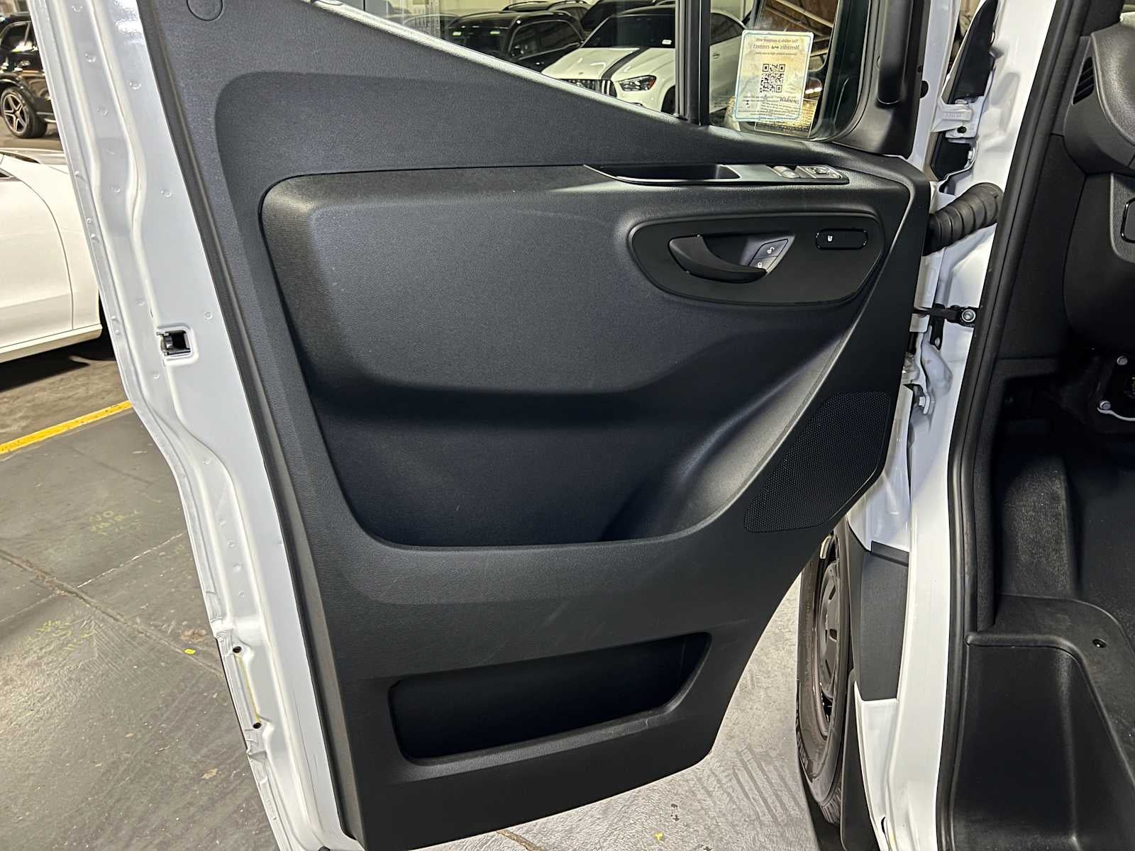 2025 Mercedes-Benz Sprinter 2500 Standard Roof I4 Diesel 144" RWD