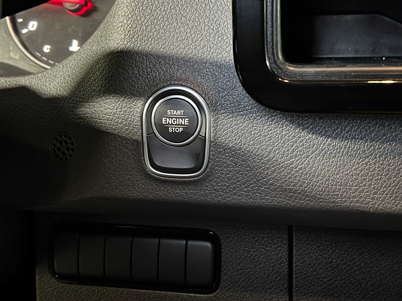 2025 Mercedes-Benz Sprinter 2500 Standard Roof I4 Diesel 144" RWD