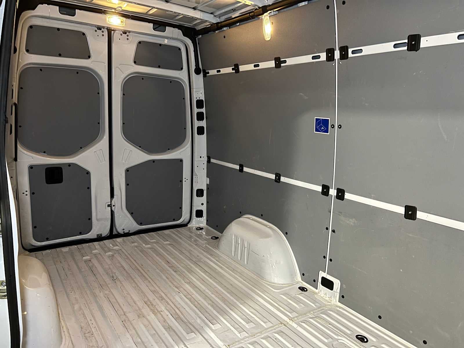 2025 Mercedes-Benz Sprinter 2500 Standard Roof I4 Diesel 144" RWD