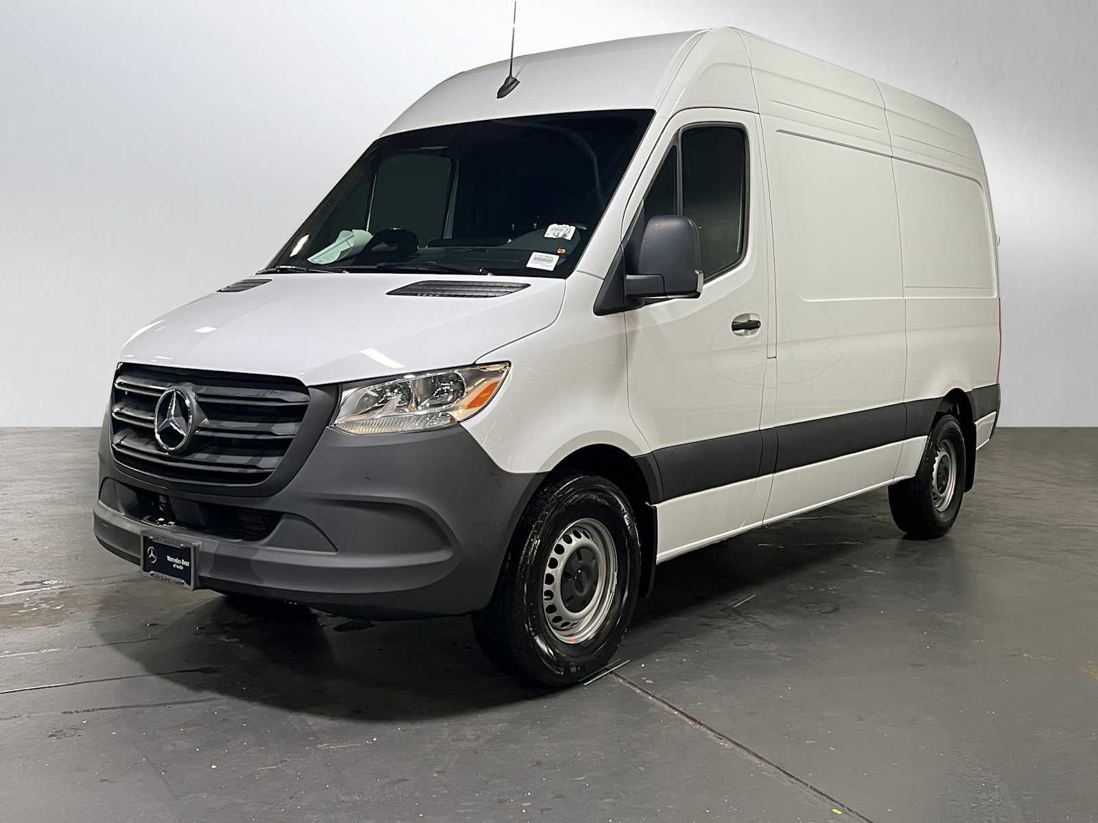 2025 Mercedes-Benz Sprinter 2500 Standard Roof I4 Diesel 144" RWD