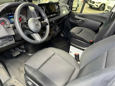 2025 Mercedes-Benz Sprinter 2500 Standard Roof I4 Diesel 144" RWD