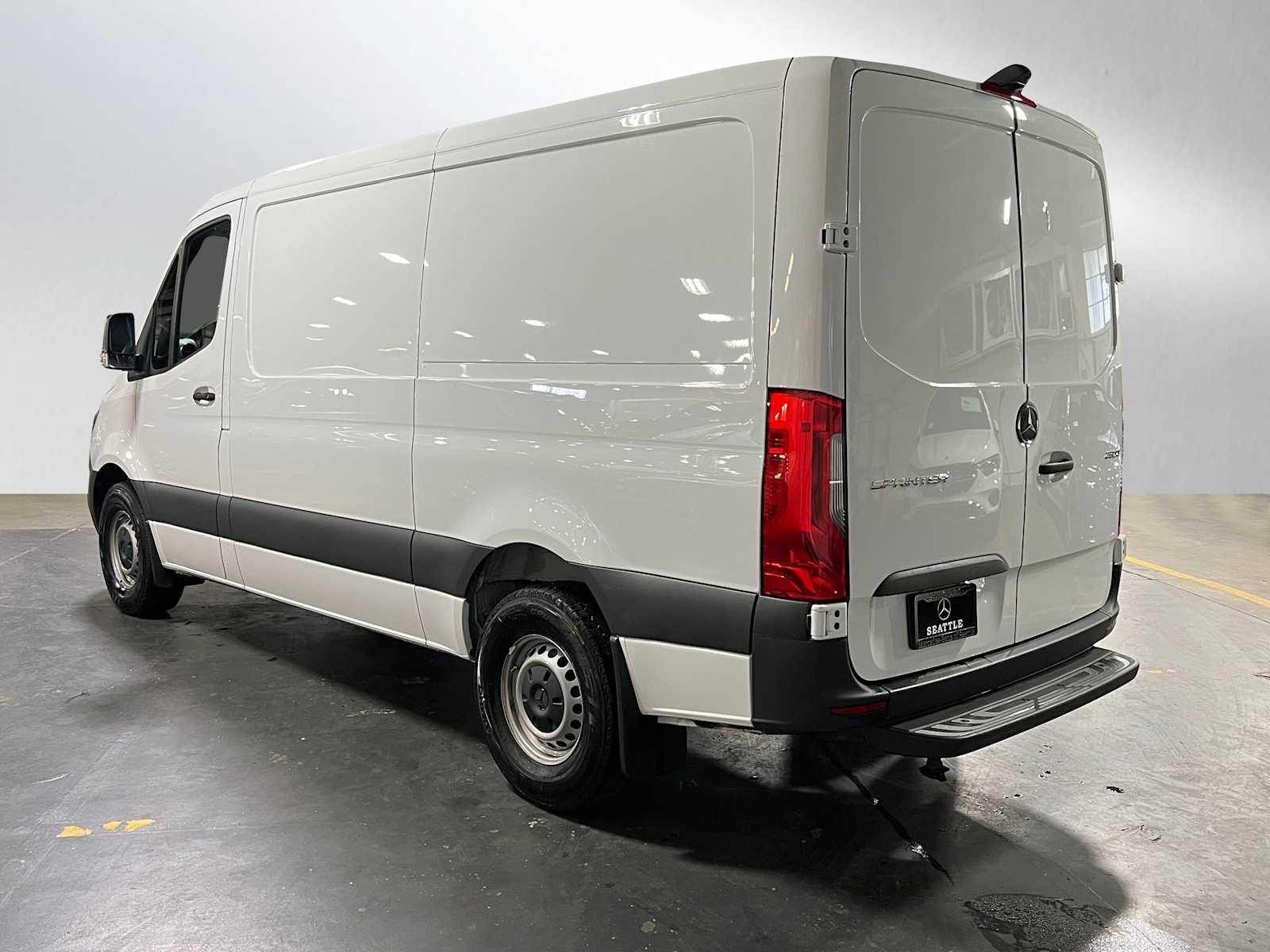 2025 Mercedes-Benz Sprinter 2500 Standard Roof I4 Diesel 144" RWD