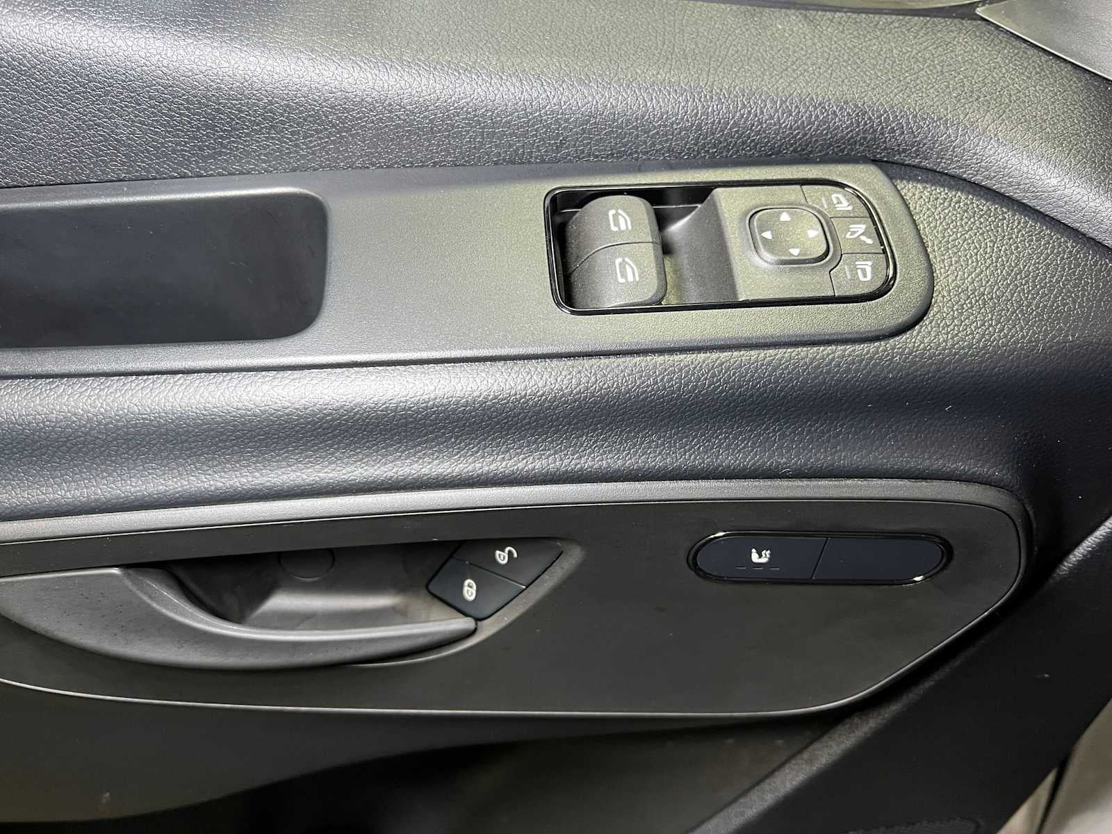 2025 Mercedes-Benz Sprinter 2500 Standard Roof I4 Diesel 144" RWD