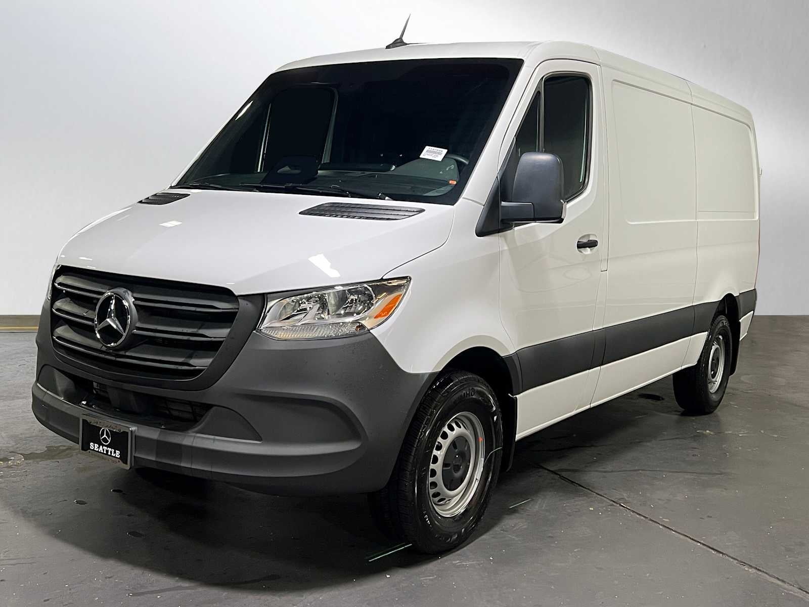 2025 Mercedes-Benz Sprinter 2500 Standard Roof I4 Diesel 144" RWD