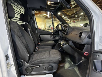 2025 Mercedes-Benz Sprinter 2500 Standard Roof I4 Diesel HO 144" RWD