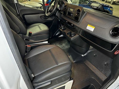 2025 Mercedes-Benz Sprinter 2500 Standard Roof I4 Diesel HO 144" RWD
