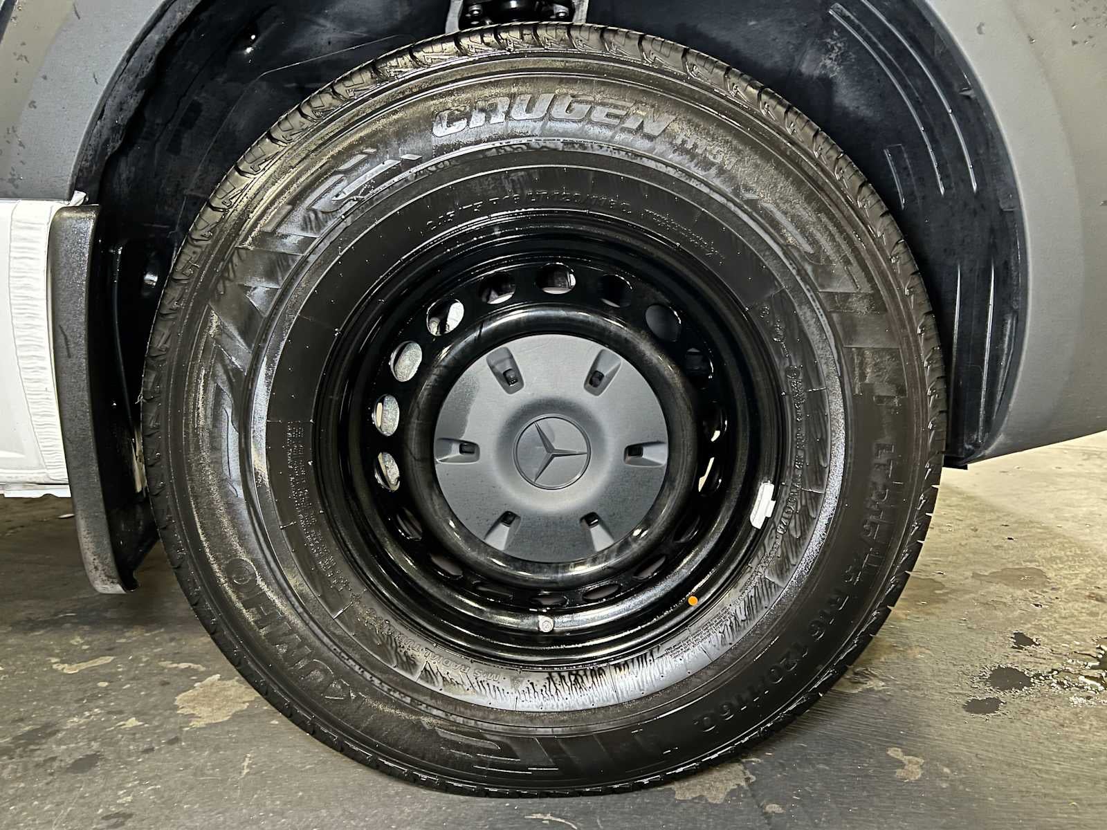 2025 Mercedes-Benz Sprinter 2500 Standard Roof I4 Diesel HO 144" RWD