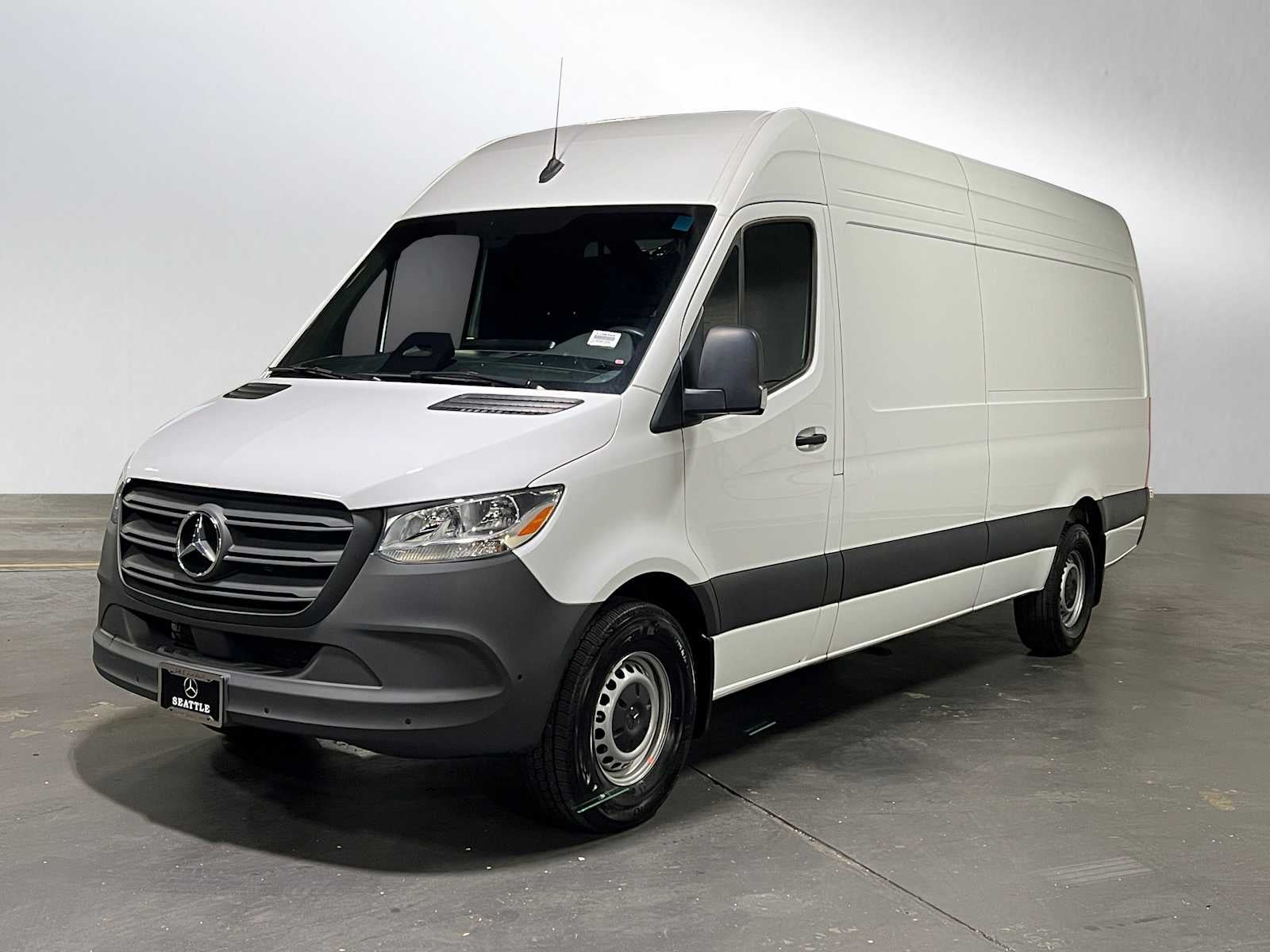2025 Mercedes-Benz Sprinter 2500 High Roof I4 Diesel HO 170" RWD