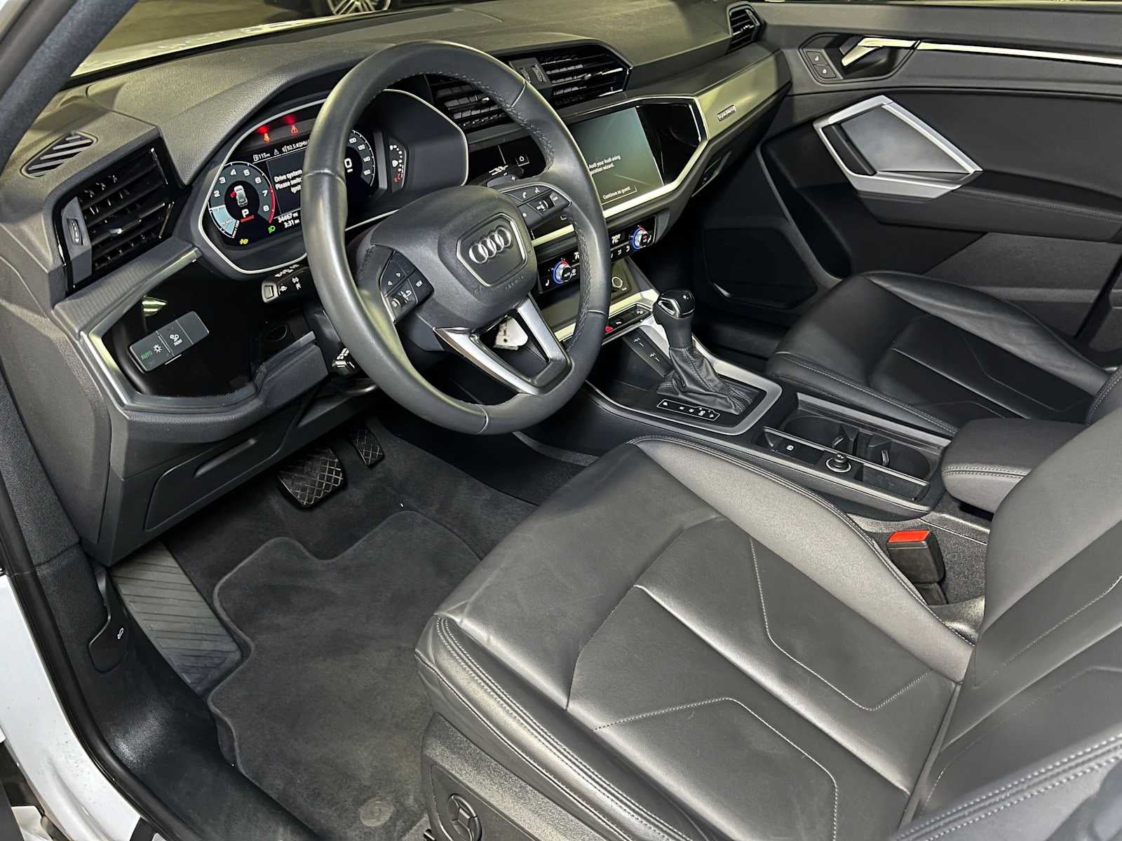 2025 Audi Q3 S line Premium