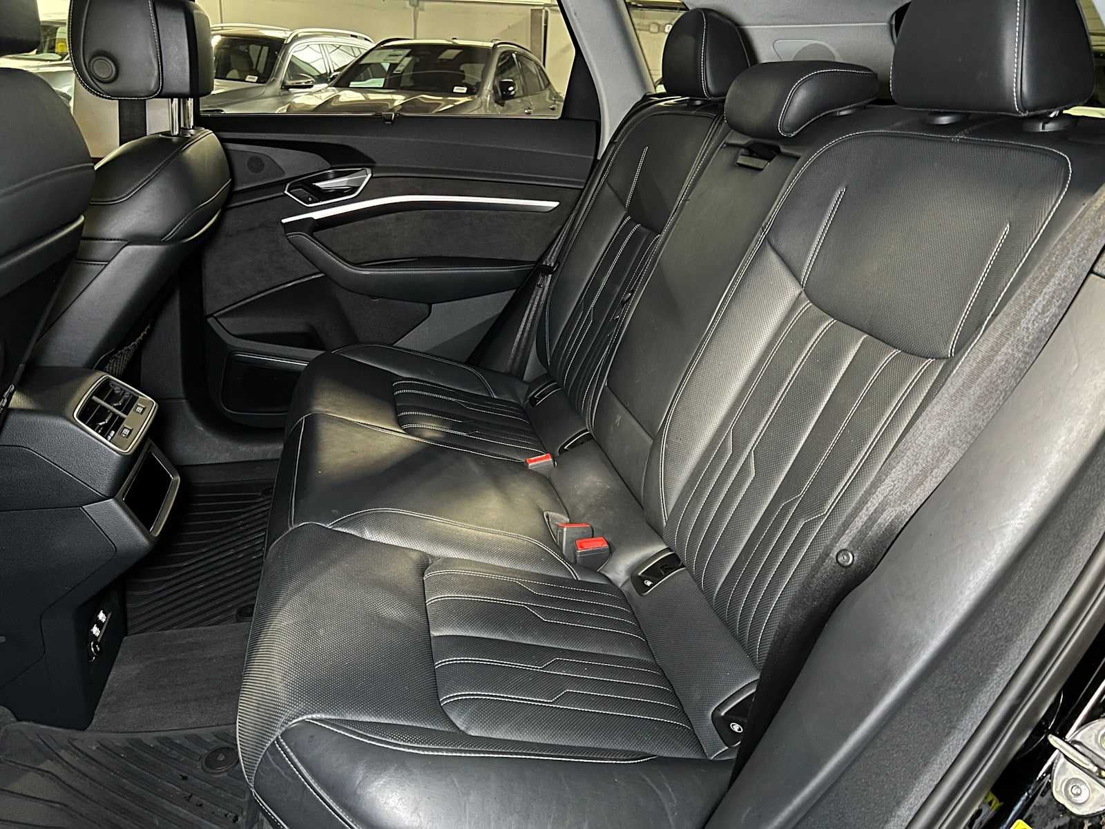 2019 Audi e-tron Prestige