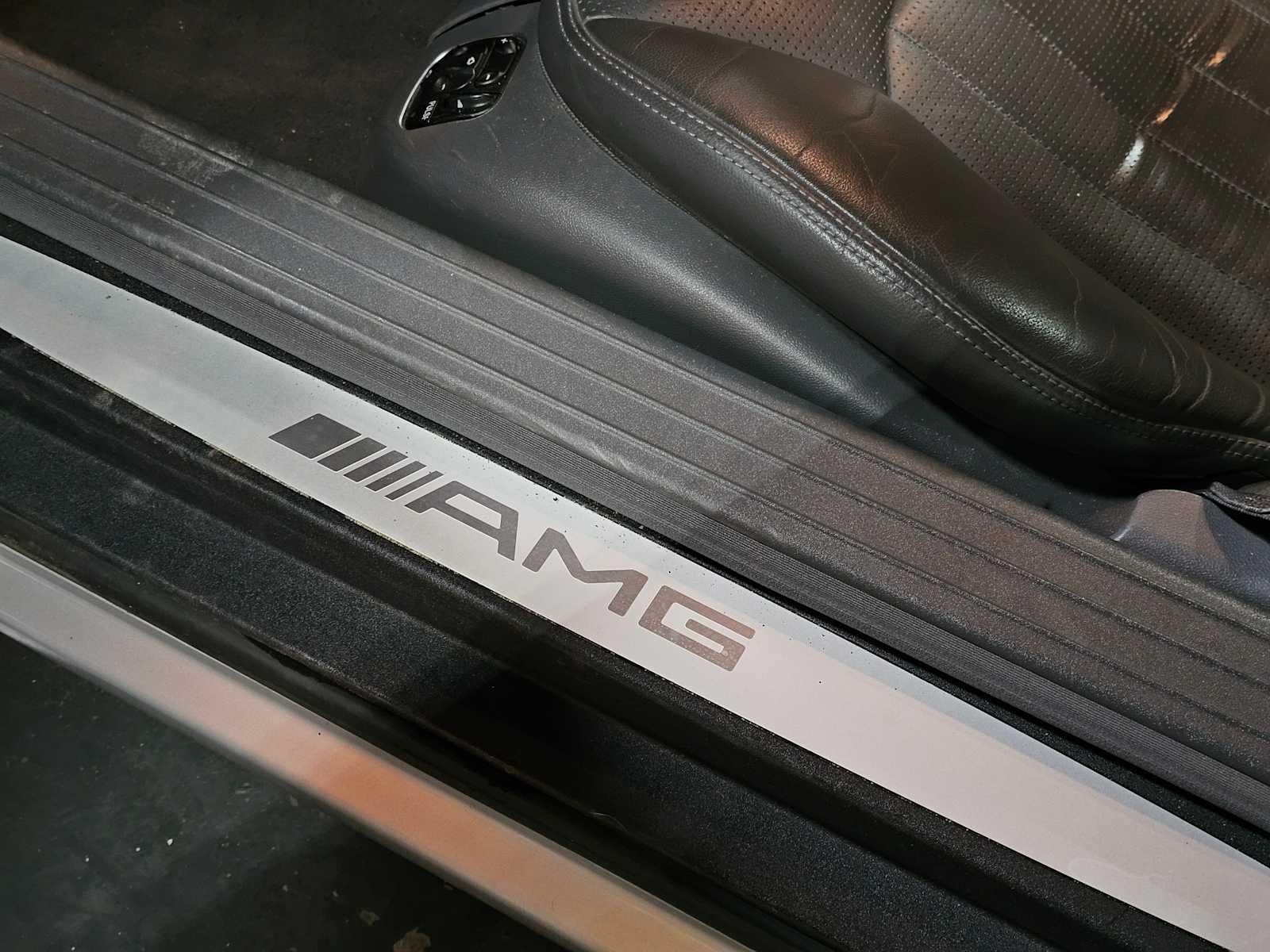 2004 Mercedes-Benz SL55 2dr Roadster 5.5L