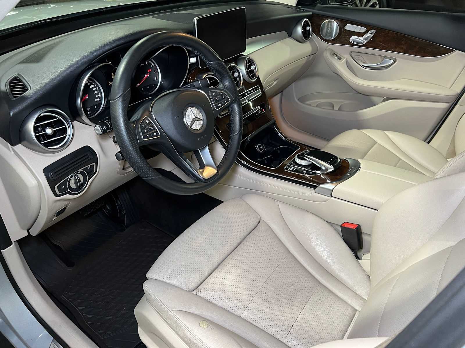 2018 Mercedes-Benz GLC 300 4MATIC® SUV