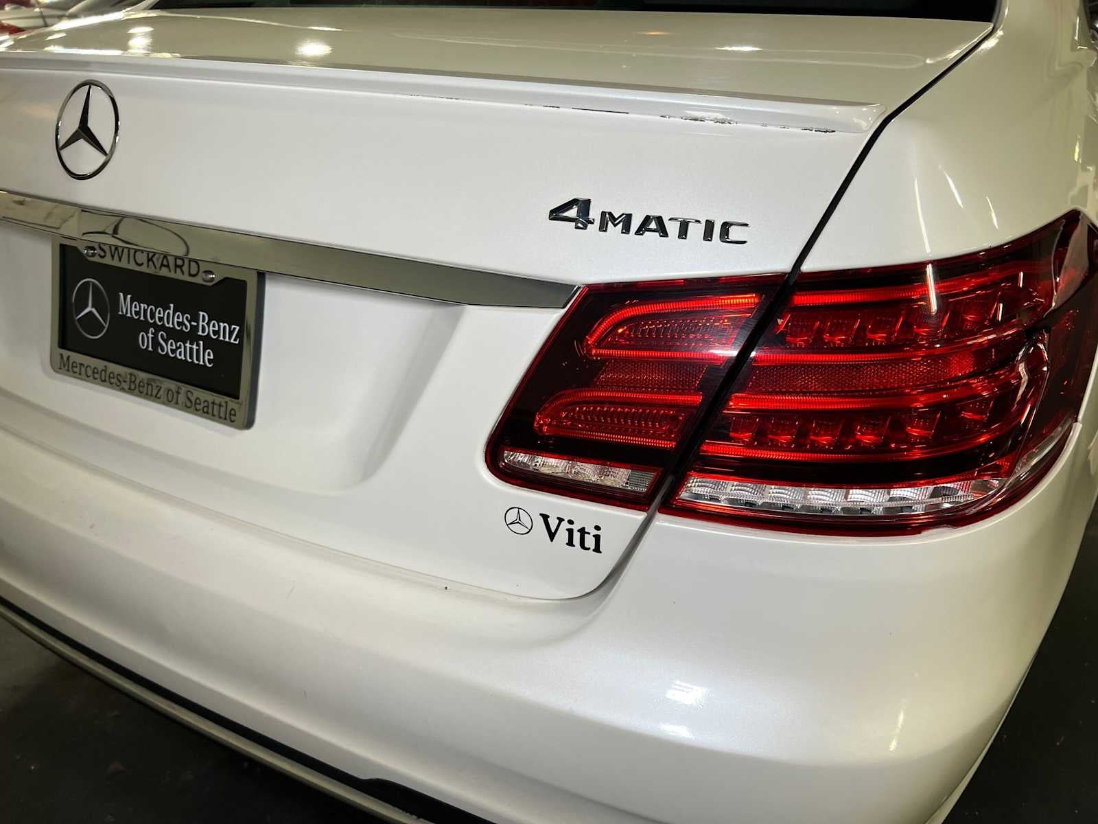 2015 Mercedes-Benz E 400 4dr Sdn 4MATIC®